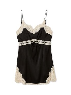 【リリーブラウン/Lily Brown】のヴィンテージスリップサテンミニワンピース 人気、トレンドファッション・服の通販 founy(ファニー) ファッション Fashion レディースファッション Fashion for Women ワンピース Dresses おすすめ Recommended / Our Picks キャミワンピース Cami Dress, Slip Dress クラシカル Classical, Vintage-Inspired サテン Satin, Glossy Fabric スマート Smart, Elegant デニム Denim, Jeans Material トレンド Trend, Trending Now ピーチ Peach, Soft Touch フェミニン Feminine, Girly リボン Ribbon, Bow レース Lace, Lace Fabric エレガント 上品 Elegant 今季 This Season, Current Season |ID:prp329100004834239