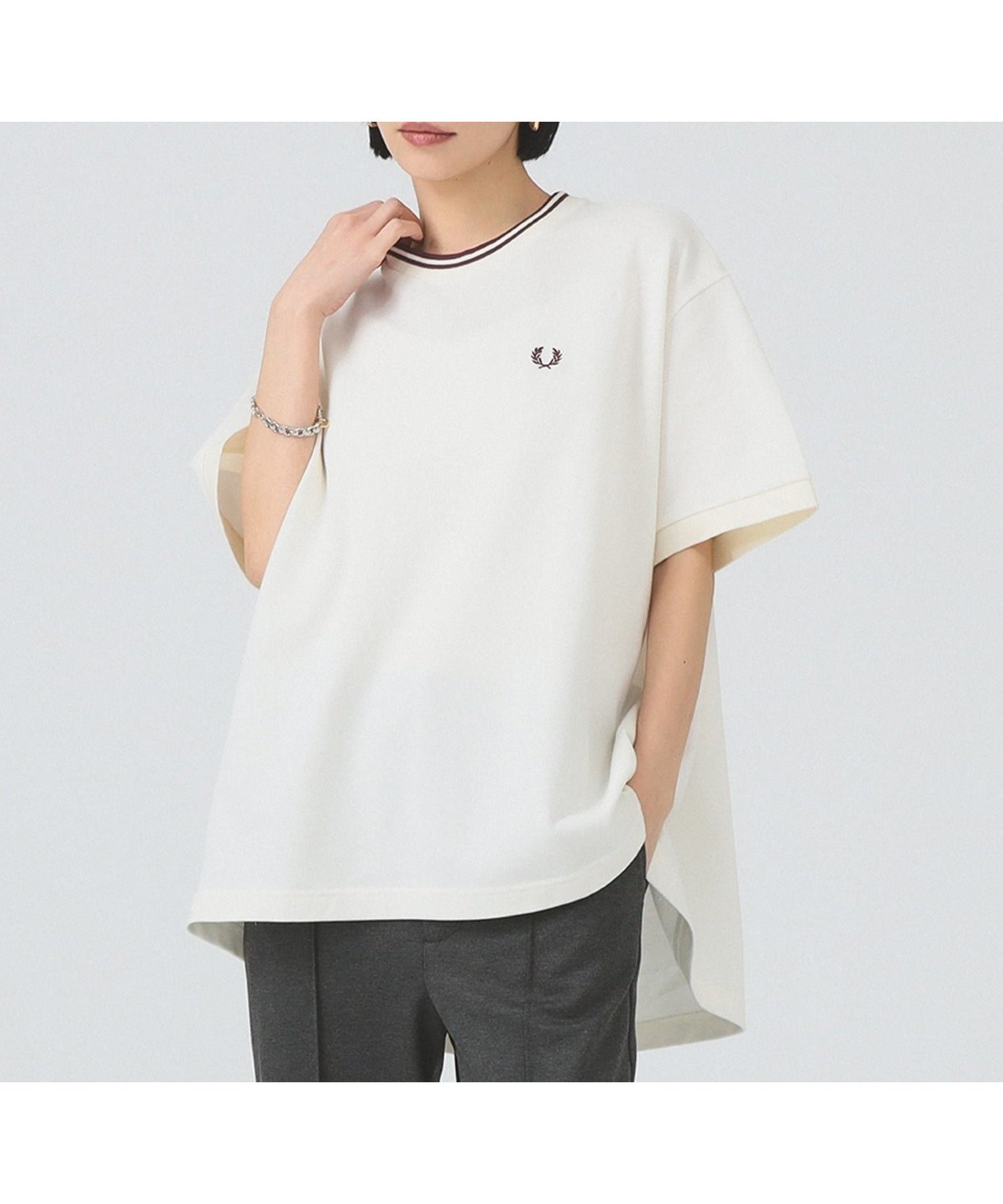 【ビームス ウイメン/BEAMS】の【1/16 9 59までポイント10倍】【別注】FRED PERRY / リラックスド ピケ Tシャツ インテリア・キッズ・メンズ・レディースファッション・服の通販 founy(ファニー) 　ファッション　Fashion　レディースファッション　Fashion for Women　トップス・カットソー　Cut & Sew Tops　シャツ・ブラウス・オフィスカジュアル　Elegant Blouses & Button-Ups　ロングTシャツ・Tシャツ　Longline T-Shirts & Tees　春　Spring　鹿の子　Piqué, Kanoko Fabric　シンプル　Simple, Minimal　定番　Standard, Basic Item　ビッグ　Big, Oversized　ベスト　Vest, Waistcoat　別注　Limited Edition, Custom Order　リラックス　Relax, Relaxed Fit　ロンドン　London Style, British Inspired　S/S・春夏　SS, Spring/Summer, Warm Season　おすすめ　Recommended / Our Picks　夏　Summer　エレガント 上品　Elegant　ECRU|ID: prp329100004834277 ipo3291000000035210500