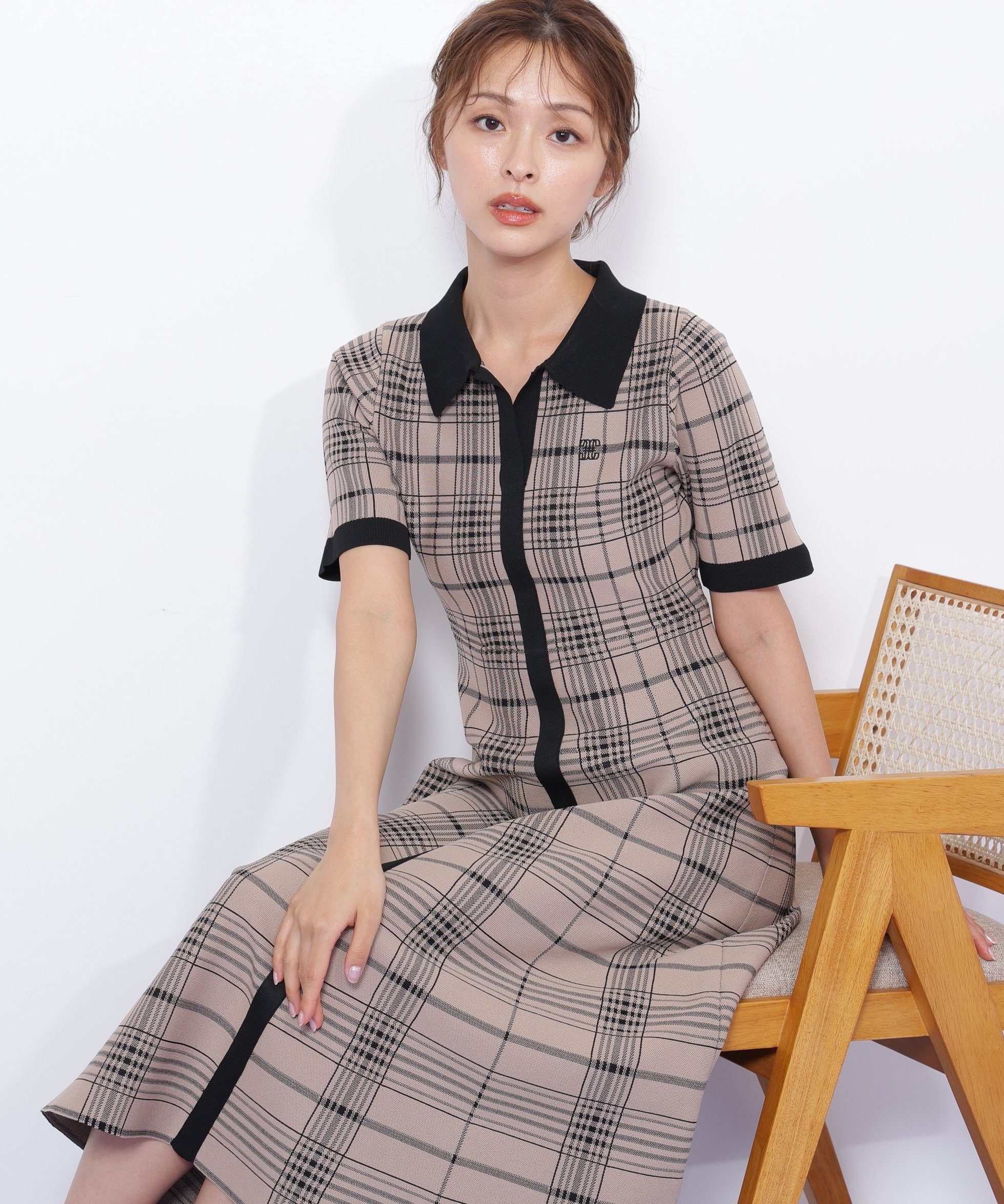 【ジルバイジルスチュアート/JILL by JILLSTUART】のビッグチェックニットワンピース インテリア・キッズ・メンズ・レディースファッション・服の通販 founy(ファニー) 　ファッション　Fashion　レディースファッション　Fashion for Women　ワンピース　Dresses　ニットワンピース　Knit Dresses　スマート　Smart, Elegant　チェック　Check, Plaid, Tartan　ビッグ　Big, Oversized　人気　Popular, Best Seller　軽量　Lightweight, Ultra Light　ベージュ1|ID: prp329100004834284 ipo3291000000035210641