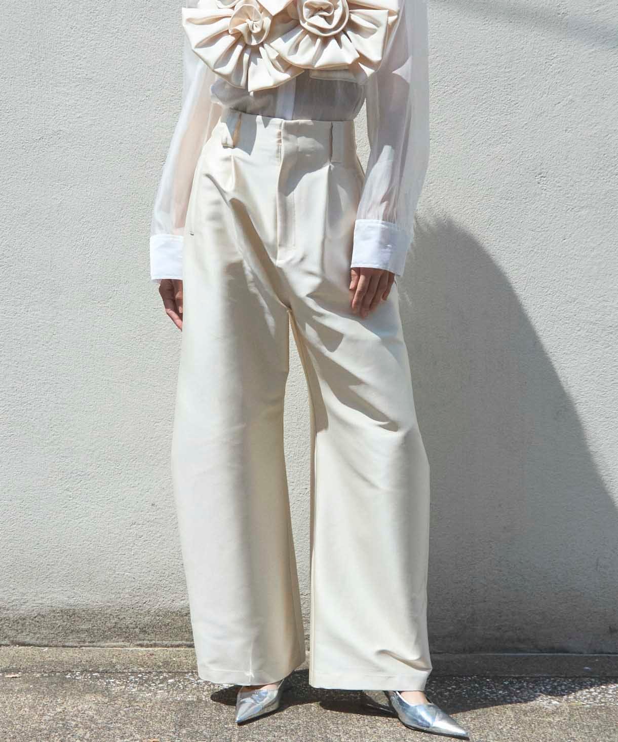 【メゾンスペシャル/MAISON SPECIAL】のCocoon Silhouette High Waist Pants インテリア・キッズ・メンズ・レディースファッション・服の通販 founy(ファニー) 　ファッション　Fashion　レディースファッション　Fashion for Women　パンツ　Pants & Trousers　オケージョン　Occasion Wear　サスペンダー　Suspenders, Braces　シンプル　Simple, Minimal　ストレッチ　Stretch, Stretchy Fabric　セットアップ　Set-Up, Coordinated Outfit　フォルム　Silhouette, Form　ラグジュアリー　Luxury, Elegant　エレガント 上品　Elegant　IVR|ID: prp329100004834829 ipo3291000000035214743