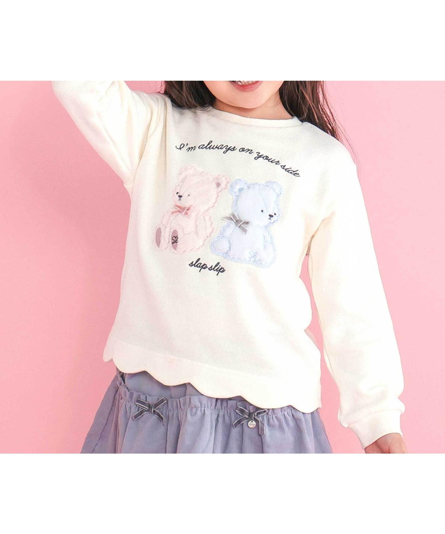 【ベベ オンライン ストア/BEBE ONLINE STORE / KIDS】のアニマルクマウサギ裾スカラップトレーナー(80~130cm) インテリア・キッズ・メンズ・レディースファッション・服の通販 founy(ファニー) 　ファッション　Fashion　キッズファッション　Fashion for Kids　秋　Autumn　カラフル　Colorful Design　コレクション　Collection, Seasonal Line　スカラップ　Scallop, Scalloped Edge　チェック　Check, Plaid, Tartan　トレーナー　Sweatshirt, Trainer　長袖　Long Sleeve, Full Sleeve　パッチ　Patch, Appliqué　フレンチ　French, French Style　フロント　Front, Front Design　ミックス　Mix, Mixed Style　モチーフ　Motif, Design Theme　リボン　Ribbon, Bow　A/W・秋冬　Autumn/Winter　おすすめ　Recommended / Our Picks　エレガント 上品　Elegant　2025年　2025　2025-2026秋冬・A/W　Autumn/Winter 2025–26 AW25–26　オフホワイト|ID: prp329100004834835 ipo3291000000035214805