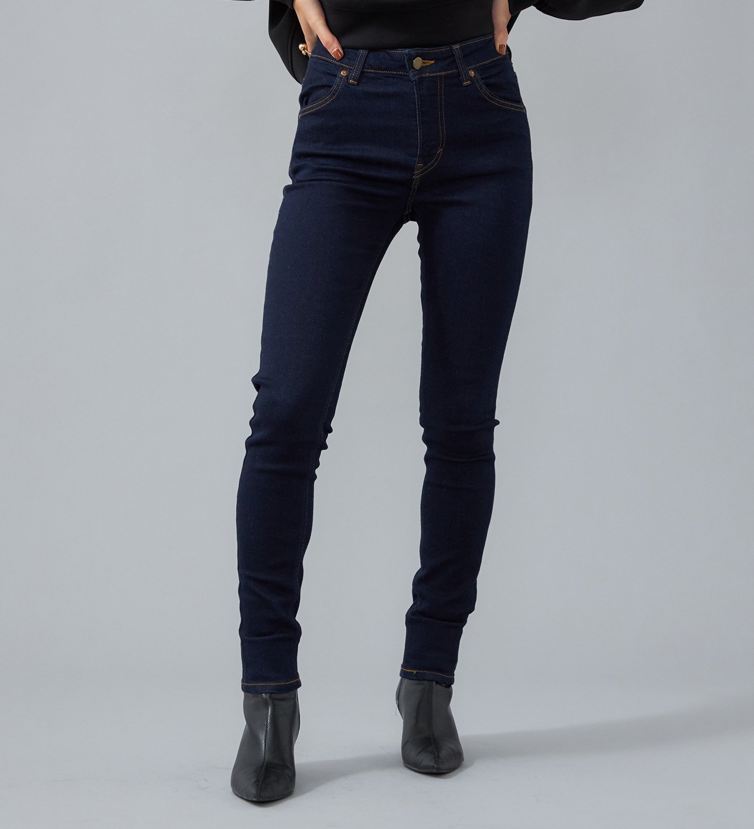 【エドウイン オンライン モール/EDWIN ONLINE MALL】のLee STANDARD WARDROBE LASTIC スキニーパンツ【ストレッチデニム】【OtonaMuse6月号掲載】 インテリア・キッズ・メンズ・レディースファッション・服の通販 founy(ファニー) 　雑誌掲載アイテム　Magazine Picks & Fashion Features　ファッション雑誌　Fashion Magazines　オトナミューズ　otona MUSE　ファッション　Fashion　レディースファッション　Fashion for Women　パンツ　Pants & Trousers　6月号　June Issue, Jun. Edition　スキニーデニム　Skinny Jeans, Slim Jeans　ストレッチ　Stretch, Stretchy Fabric　デニム　Denim, Jeans Material　定番　Standard, Basic Item　雑誌　Magazine, Fashion Magazine　インディゴブルー|ID: prp329100004834851 ipo3291000000035214955