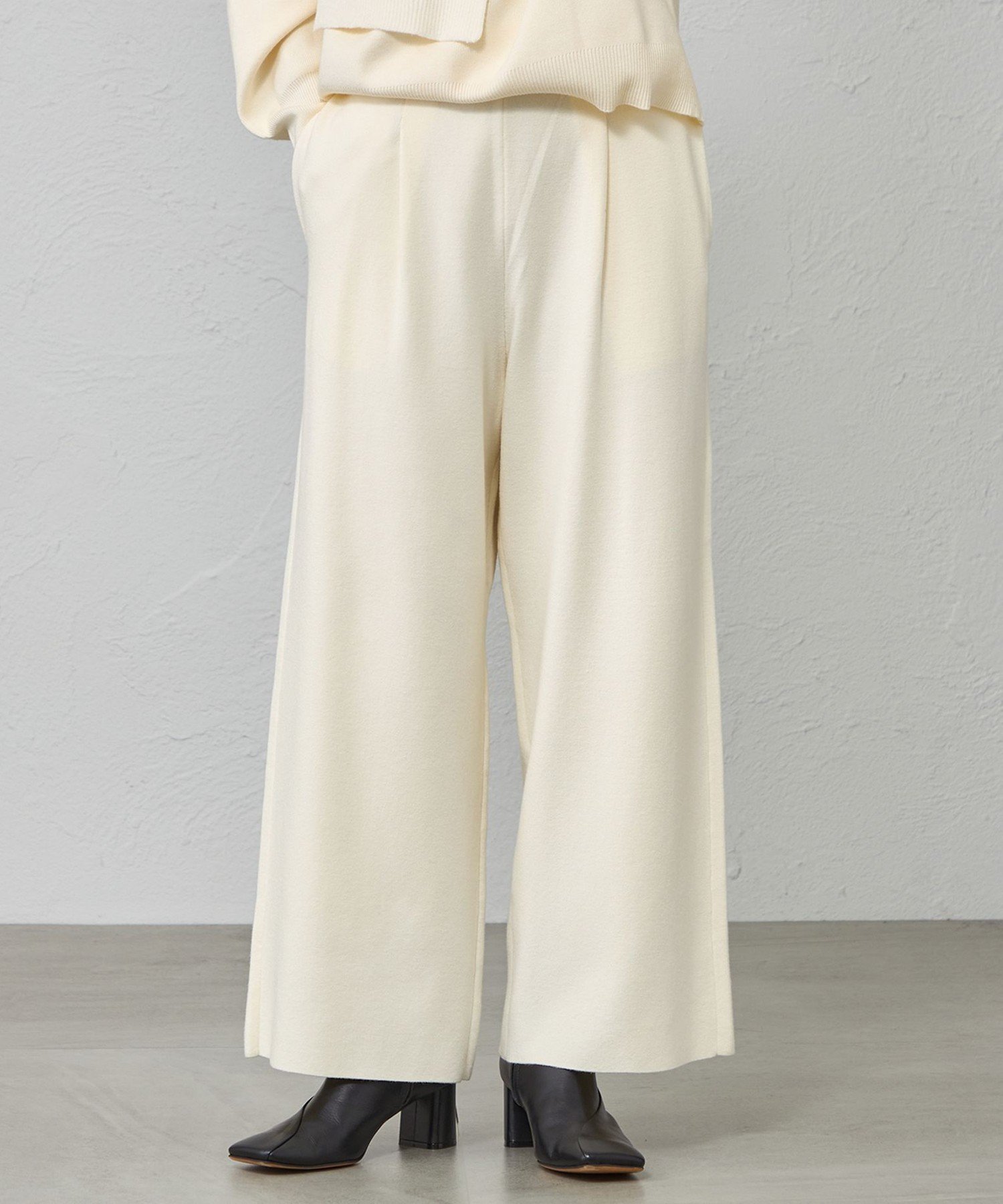 【キャスト/CAST】の【セットアップ対応】ニットタックパンツ インテリア・キッズ・メンズ・レディースファッション・服の通販 founy(ファニー) 　ファッション　Fashion　レディースファッション　Fashion for Women　セットアップ　Matching Sets　レディースパンツ・ボトムス　Pants & Trousers / Bottoms　おすすめ　Recommended / Our Picks　ストレッチ　Stretch, Stretchy Fabric　セットアップ　Set-Up, Coordinated Outfit　ベーシック　Basic, Essential　エレガント 上品　Elegant　冬　Winter / This Winter　秋　Autumn　A/W・秋冬　Autumn/Winter　オフホワイト|ID: prp329100004834855 ipo3291000000035214996