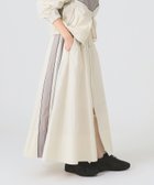 【ビームス ウイメン/BEAMS】のサイドライン ギャザー スカート 人気、トレンドファッション・服の通販 founy(ファニー) ファッション Fashion レディースファッション Fashion for Women スカート Skirts おすすめ Recommended / Our Picks ギャザー Gathered, Ruffled シアー Sheer, See-Through ジャケット Jacket, Outerwear セットアップ Set-Up, Coordinated Outfit タフタ Taffeta, Structured Fabric フレア Flare, Flared リブニット Rib Knit, Ribbed Knit 今季 This Season, Current Season thumbnail OFF_WHT|ID: prp329100004835005 ipo3291000000035216518