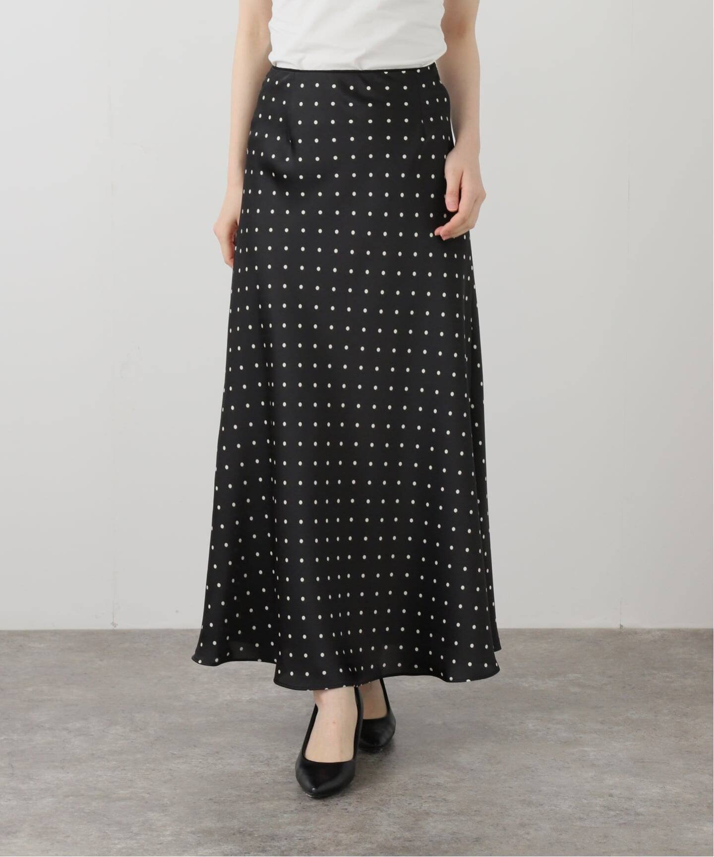 【ラ トータリテ/La TOTALITE】の【洗える】サテンマーメイドスカート インテリア・キッズ・メンズ・レディースファッション・服の通販 founy(ファニー) 　ファッション　Fashion　レディースファッション　Fashion for Women　スカート　Skirts　2026年　2026　サテン　Satin, Glossy Fabric　スマート　Smart, Elegant　フェミニン　Feminine, Girly　マーメイド　Mermaid, Fishtail Silhouette　エレガント 上品　Elegant　洗える　Machine Washable　ブラック A|ID: prp329100004835010 ipo3291000000035216601