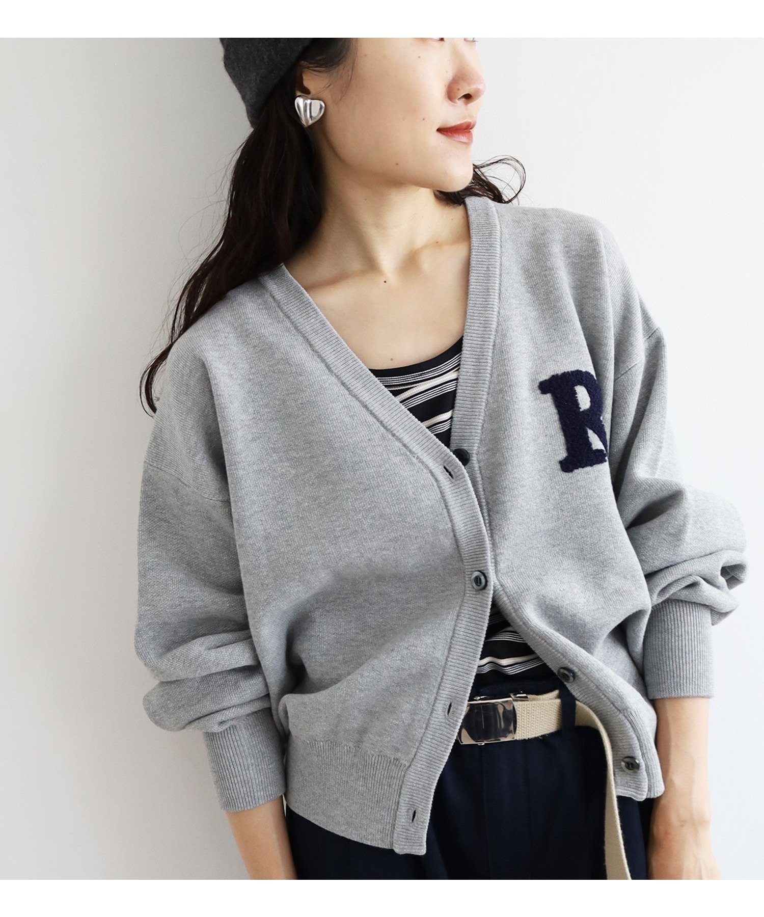 【ルクールブラン/le.coeur blanc】の再入荷《手洗い可能》サガラ刺繍Vカーディガン インテリア・キッズ・メンズ・レディースファッション・服の通販 founy(ファニー) 　ファッション　Fashion　レディースファッション　Fashion for Women　トップス・カットソー　Cut & Sew Tops　カーディガン・羽織り　Layered Style Cardigans　インナー　Innerwear　ウェーブ　Wavy Pattern　カットソー　Cut and Sewn Top　カーディガン　Cardigan, Knitwear　ショルダー　Shoulder, Shoulder Strap　シンプル　Simple, Minimal　スウェット / スエット　Sweatshirt, Sweatwear　ドロップ　Drop Shoulder, Dropped Style　ブルゾン　Blouson, Bomber Jacket　ベーシック　Basic, Essential　モコモコ　Fuzzy, Fluffy　ワンポイント　One Point, Statement Accent　再入荷　Restock / Back in Stock　おすすめ　Recommended / Our Picks　グレー|ID: prp329100004835077 ipo3291000000035217544