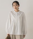 【ドロワット ロートレアモン/Droite Lautreamont】のTCタイプライターブラウス≪洗濯機で洗える≫ 人気、トレンドファッション・服の通販 founy(ファニー) ファッション Fashion レディースファッション Fashion for Women トップス・カットソー Cut & Sew Tops シャツ・ブラウス・オフィスカジュアル Elegant Blouses & Button-Ups 洗える Machine Washable 秋 Autumn ギャザー Gathered, Ruffled タイプライター Typewriter Fabric, Crisp Cotton トレンド Trend, Trending Now 長袖 Long Sleeve, Full Sleeve フェミニン Feminine, Girly フレア Flare, Flared フロント Front, Front Design ベスト Vest, Waistcoat ヨーク Yoke, Yoke Design A/W・秋冬 Autumn/Winter 2025年 2025 2025-2026秋冬・A/W Autumn/Winter 2025–26 AW25–26 thumbnail オフホワイト|ID: prp329100004835120 ipo3291000000035218402