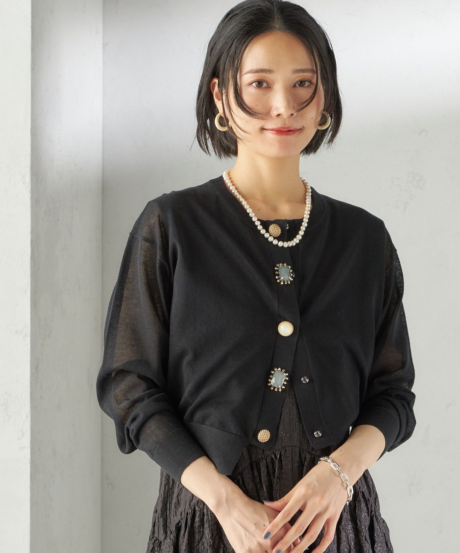 【シップス フォー ウィメン/SHIPS】のTORRAZZO DONNA 手洗い可能 ビジュー シアー カーディガン インテリア・キッズ・メンズ・レディースファッション・服の通販 founy(ファニー) 　ファッション　Fashion　レディースファッション　Fashion for Women　トップス・カットソー　Cut & Sew Tops　カーディガン・羽織り　Layered Style Cardigans　カーディガン　Cardigan, Knitwear　シアー　Sheer, See-Through　ダウン　Down, Puffer　デニム　Denim, Jeans Material　トレンド　Trend, Trending Now　定番　Standard, Basic Item　バランス　Balance, Style Balance　ビジュー　Bijou, Jewel-like Accent　フェミニン　Feminine, Girly　フロント　Front, Front Design　別注　Limited Edition, Custom Order　羽織　Haori, Light Jacket　ロング　Long, Long-Length　ワイド　Wide, Wide Fit　ワーク　Workwear, Utility Style　おすすめ　Recommended / Our Picks　夏　Summer　エレガント 上品　Elegant　ブラック|ID: prp329100004835128 ipo3291000000035218542