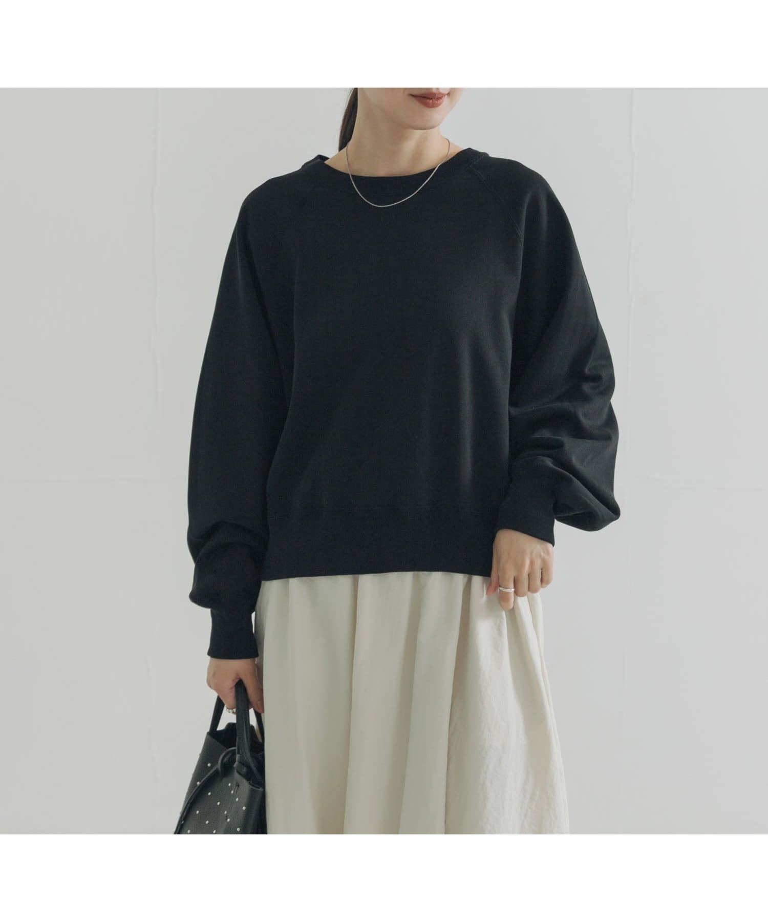 【アーバンリサーチ/URBAN RESEARCH】のスーピマコットンラグランスウェット インテリア・キッズ・メンズ・レディースファッション・服の通販 founy(ファニー) 　ファッション　Fashion　レディースファッション　Fashion for Women　トップス・カットソー　Cut & Sew Tops　レディースパーカー・カジュアルフーディー　Casual Hoodies & Sweatshirts　スウェット・クルーネックトップス　Sweatshirts & Crewnecks / Relaxed Fit Sweat Tops　2025年　2025　2025-2026秋冬・A/W　Autumn/Winter 2025–26 AW25–26　冬　Winter / This Winter　おすすめ　Recommended / Our Picks　ショート　Short, Short Length　シンプル　Simple, Minimal　スウェット / スエット　Sweatshirt, Sweatwear　スリーブ　Sleeve, Long Sleeve / Short Sleeve　デニム　Denim, Jeans Material　バランス　Balance, Style Balance　ベーシック　Basic, Essential　エレガント 上品　Elegant　A/W・秋冬　Autumn/Winter　ブラック|ID: prp329100004835137 ipo3291000000035218699