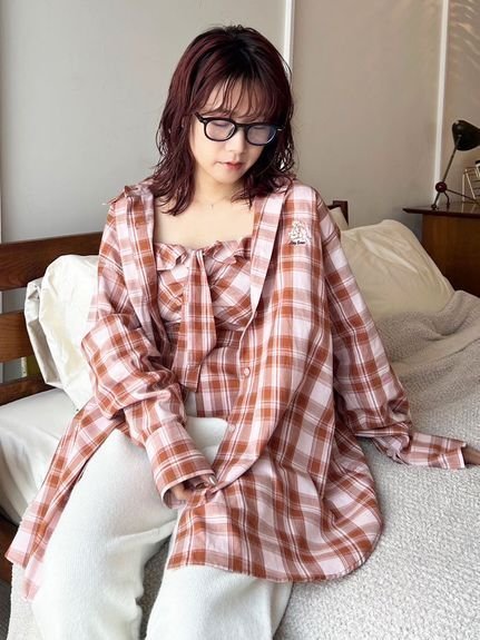 【リリーブラウン/Lily Brown】のLily Bearチェックオーバーシャツ インテリア・キッズ・メンズ・レディースファッション・服の通販 founy(ファニー) 　ファッション　Fashion　レディースファッション　Fashion for Women　トップス・カットソー　Cut & Sew Tops　シャツ・ブラウス・オフィスカジュアル　Elegant Blouses & Button-Ups　スマート　Smart, Elegant　チェック　Check, Plaid, Tartan　フェミニン　Feminine, Girly　リボン　Ribbon, Bow　人気　Popular, Best Seller　A/W・秋冬　Autumn/Winter　羽織　Haori, Light Jacket　PNK[066]|ID: prp329100004835145 ipo3291000000035218839