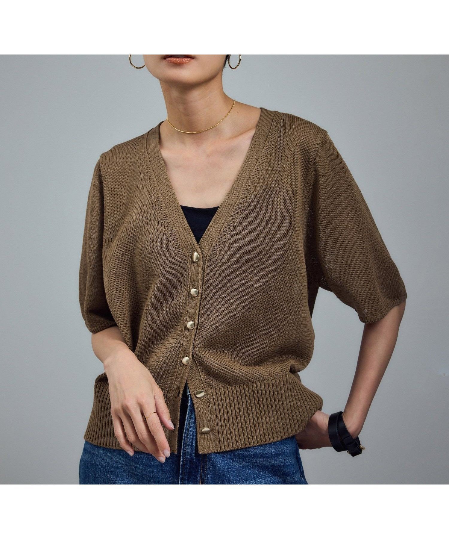 【サロン アダム エ ロペ/SALON adam et rope'】のドライコットンハーフスリーブメタルボタンカーディガン 人気、トレンドファッション・服の通販 founy(ファニー) 　ファッション　Fashion　レディースファッション　Fashion for Women　トップス・カットソー　Cut & Sew Tops　カーディガン・羽織り　Layered Style Cardigans　カーディガン　Cardigan, Knitwear　キャミソール　Camisole, Spaghetti Strap Top　コンパクト　Compact, Small Size　サマー　Summer, Summer Style　スリーブ　Sleeve, Long Sleeve / Short Sleeve　デニム　Denim, Jeans Material　ノースリーブ　Sleeveless, No-Sleeve　ハンド　Hand, Handmade　ハーフ　Half, Half-Length　バランス　Balance, Style Balance　フロント　Front, Front Design　半袖　Short Sleeve, Half Sleeve　ミドル　Middle Length, Mid Height　メタル　Metal, Metal Parts　ロング　Long, Long-Length　ワイド　Wide, Wide Fit　おすすめ　Recommended / Our Picks　夏　Summer　エレガント 上品　Elegant　 other-1|ID: prp329100004835147 ipo3291000000035218866