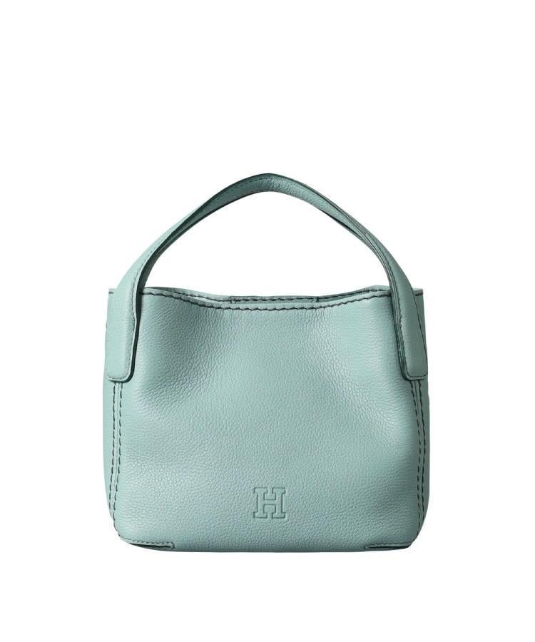 【ヒロフ/HIROFU】の【デュオCMH】レザートートバッグS 2WAY 本革(商品番号 P25-35433) インテリア・キッズ・メンズ・レディースファッション・服の通販 founy(ファニー) 　ファッション　Fashion　レディースファッション　Fashion for Women　バッグ　Bags　軽量　Lightweight, Ultra Light　シンプル　Simple, Minimal　財布　Wallet, Purse　定番　Standard, Basic Item　パッチ　Patch, Appliqué　フォルム　Silhouette, Form　ポケット　Pocket, Pocket Detail　マグネット　Magnet, Magnetic Closure　再入荷　Restock / Back in Stock　おすすめ　Recommended / Our Picks　エレガント 上品　Elegant　ラヴィーン|ID: prp329100004835155 ipo3291000000035218980