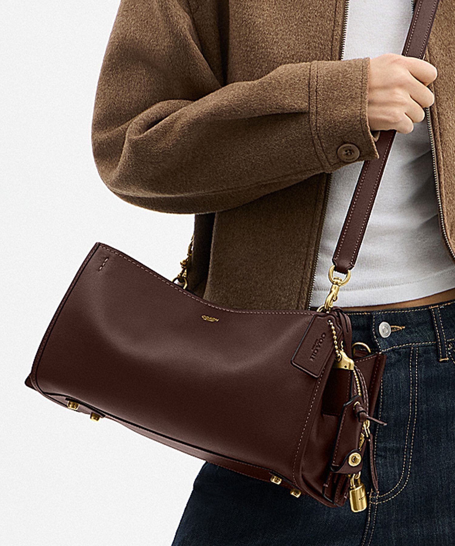 【コーチ/COACH】のローグ バッグ 34 人気、トレンドファッション・服の通販 founy(ファニー) 　ファッション　Fashion　レディースファッション　Fashion for Women　ジップ　Zip, Zipper　財布　Wallet, Purse　ニューヨーク　New York, NYC Style　ポケット　Pocket, Pocket Detail　ラップ　Wrap, Wrap Design　ギフト プレゼント　Gift / Present　 other-1|ID: prp329100004835158 ipo3291000000035219033