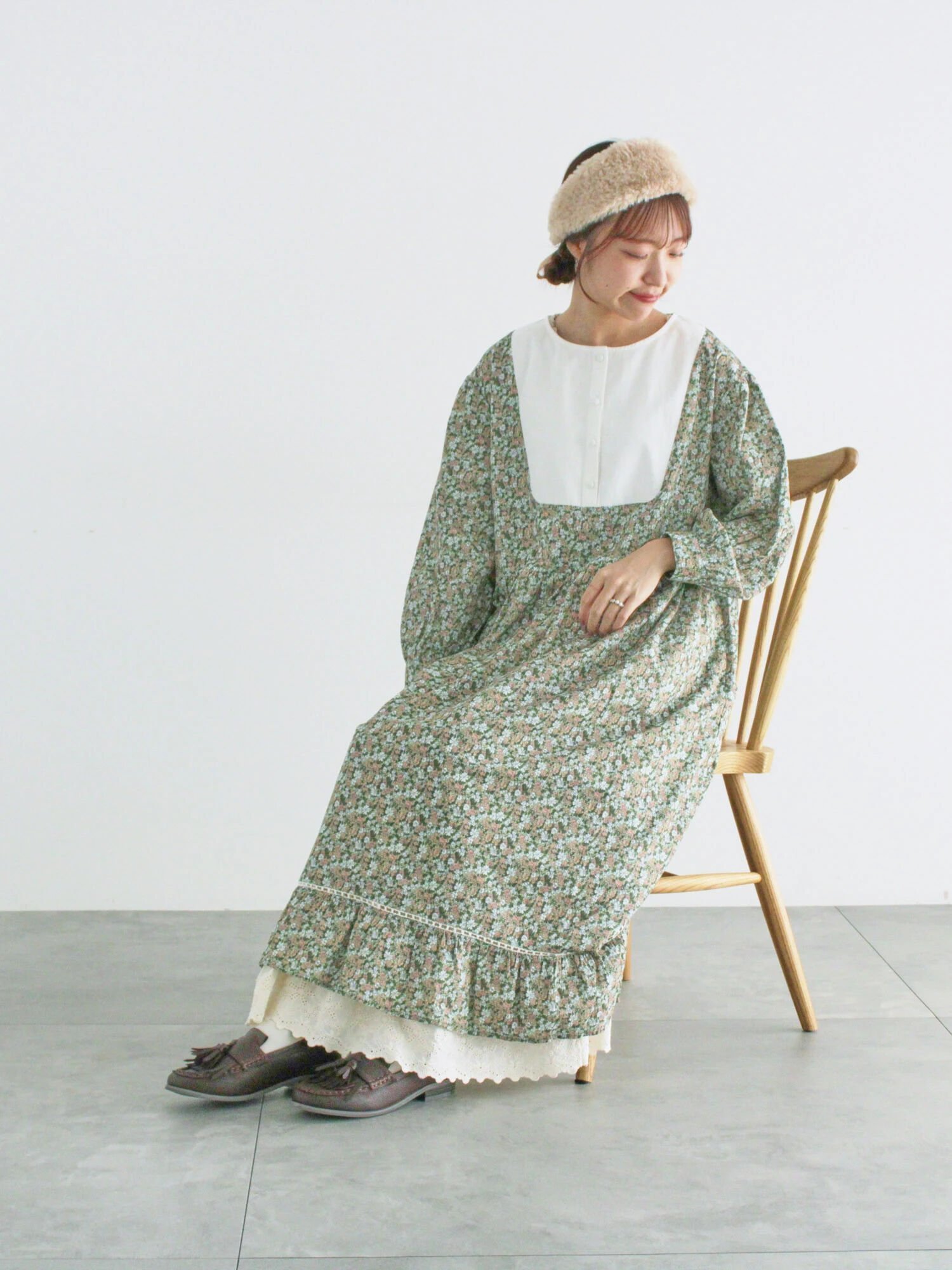 【サマンサモスモス/Samansa Mos2】の【WEB限定】胸元配色花柄ワンピース インテリア・キッズ・メンズ・レディースファッション・服の通販 founy(ファニー) 　ファッション　Fashion　レディースファッション　Fashion for Women　ワンピース　Dresses　おすすめ　Recommended / Our Picks　カーディガン　Cardigan, Knitwear　チェック　Check, Plaid, Tartan　チュニック　Tunic, Long Top　ペチコート　Petticoat, Underskirt　レース　Lace, Lace Fabric　ロング　Long, Long-Length　秋　Autumn　ミント|ID: prp329100004835167 ipo3291000000035219178