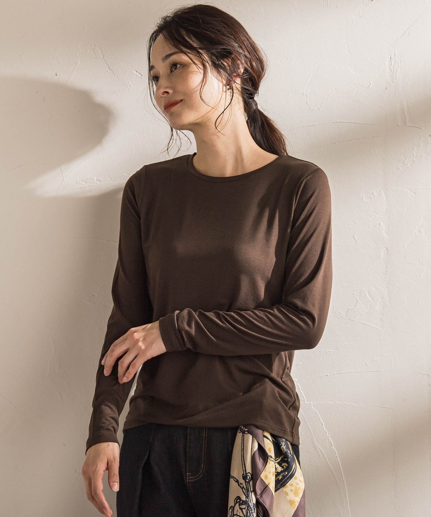 【ロートレ アモン/LAUTRE AMONT】の【WEB限定】吸湿発熱スムースタッチカットソー インテリア・キッズ・メンズ・レディースファッション・服の通販 founy(ファニー) 　ファッション　Fashion　レディースファッション　Fashion for Women　トップス・カットソー　Cut & Sew Tops　カットソー・ベーシックTシャツ　Cut-and-Sewn Tops / Stretch Tees & Basics　アクセサリー　Fashion Accessories　インナー　Innerwear　秋　Autumn　カーディガン　Cardigan, Knitwear　ジャケット　Jacket, Outerwear　ストレッチ　Stretch, Stretchy Fabric　ストール　Stole, Wrap　なめらか　Smooth, Silky Texture　フィット　Fit, Slim Fit　ベーシック　Basic, Essential　A/W・秋冬　Autumn/Winter　エレガント 上品　Elegant　ビジネス 仕事 通勤　Business / Work / Commuting　2025年　2025　2025-2026秋冬・A/W　Autumn/Winter 2025–26 AW25–26　ブラウン|ID: prp329100004835216 ipo3291000000035219928