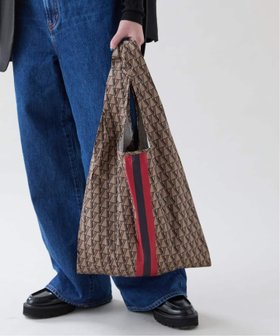 【ヴェルメイユ パー イエナ/VERMEIL par iena】の《追加5》VERMEIL モノグラムエコバッグMedium 人気、トレンドファッション・服の通販 founy(ファニー) ファッション Fashion レディースファッション Fashion for Women 2025年 2025 2025-2026秋冬・A/W Autumn/Winter 2025–26 AW25–26 コンパクト Compact, Small Size スマート Smart, Elegant プリント Print, Printed Pattern ポケット Pocket, Pocket Detail 定番 Standard, Basic Item |ID:prp329100004835220