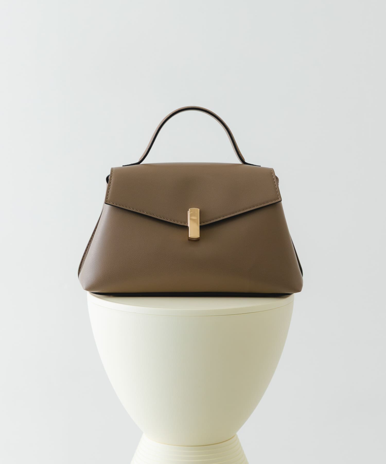 【ロデスコ/RODE SKO / URBAN RESEARCH】のフラップワンハンドルバッグ 人気、トレンドファッション・服の通販 founy(ファニー) 　ファッション　Fashion　レディースファッション　Fashion for Women　バッグ　Bags　2026年　2026　おすすめ　Recommended / Our Picks　ジャケット　Jacket, Outerwear　スマート　Smart, Elegant　セレモニー　Ceremony　ツイード　Twill, Twill Weave　フォーマル　Formal, Dressy　フラップ　Flap, Flap Pocket　ポケット　Pocket, Pocket Detail　ポーチ　Pouch, Small Case　エレガント 上品　Elegant　夏　Summer　春　Spring　S/S・春夏　SS, Spring/Summer, Warm Season　A/W・秋冬　Autumn/Winter　財布　Wallet, Purse　 other-1|ID: prp329100004835231 ipo3291000000035220097