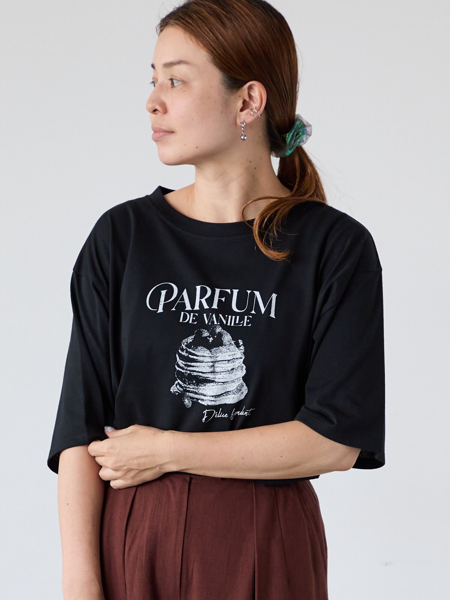 【テチチ/Te chichi】のパンケーキモチーフTシャツ インテリア・キッズ・メンズ・レディースファッション・服の通販 founy(ファニー) 　ファッション　Fashion　レディースファッション　Fashion for Women　トップス・カットソー　Cut & Sew Tops　シャツ・ブラウス・オフィスカジュアル　Elegant Blouses & Button-Ups　ロングTシャツ・Tシャツ　Longline T-Shirts & Tees　ガーリー　Girly, Feminine Style　プリント　Print, Printed Pattern　ベーシック　Basic, Essential　モチーフ　Motif, Design Theme　モノトーン　Monotone, Black and White　ブラック|ID: prp329100004835547 ipo3291000000035222558