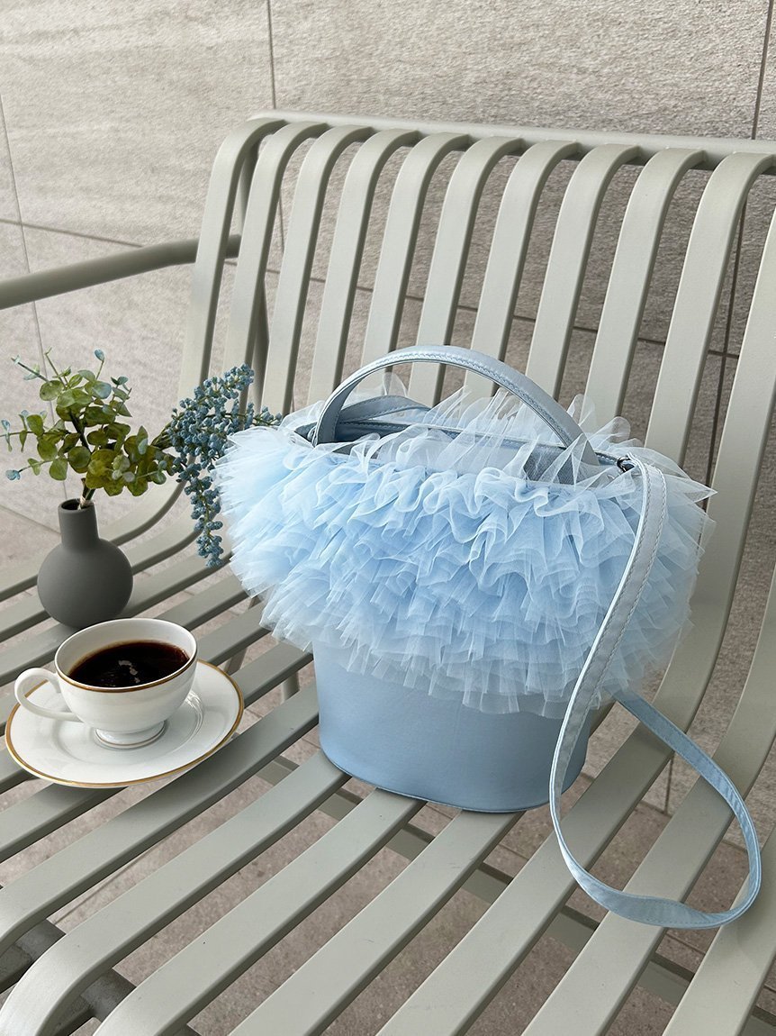 【リリーブラウン/Lily Brown】の2wayチュール切り替えバッグ インテリア・キッズ・メンズ・レディースファッション・服の通販 founy(ファニー) 　ファッション　Fashion　レディースファッション　Fashion for Women　バッグ　Bags　エアリー　Airy Texture　コンビ　Combo, Combination Style　サテン　Satin, Glossy Fabric　ショルダー　Shoulder, Shoulder Strap　スマート　Smart, Elegant　チュール　Tulip, Tulip Motif　バケツ　Bucket, Bucket Style　ポケット　Pocket, Pocket Detail　ランダム　Random, Irregular　エレガント 上品　Elegant　今季　This Season, Current Season　LBLU[081]|ID: prp329100004835720 ipo3291000000035223684