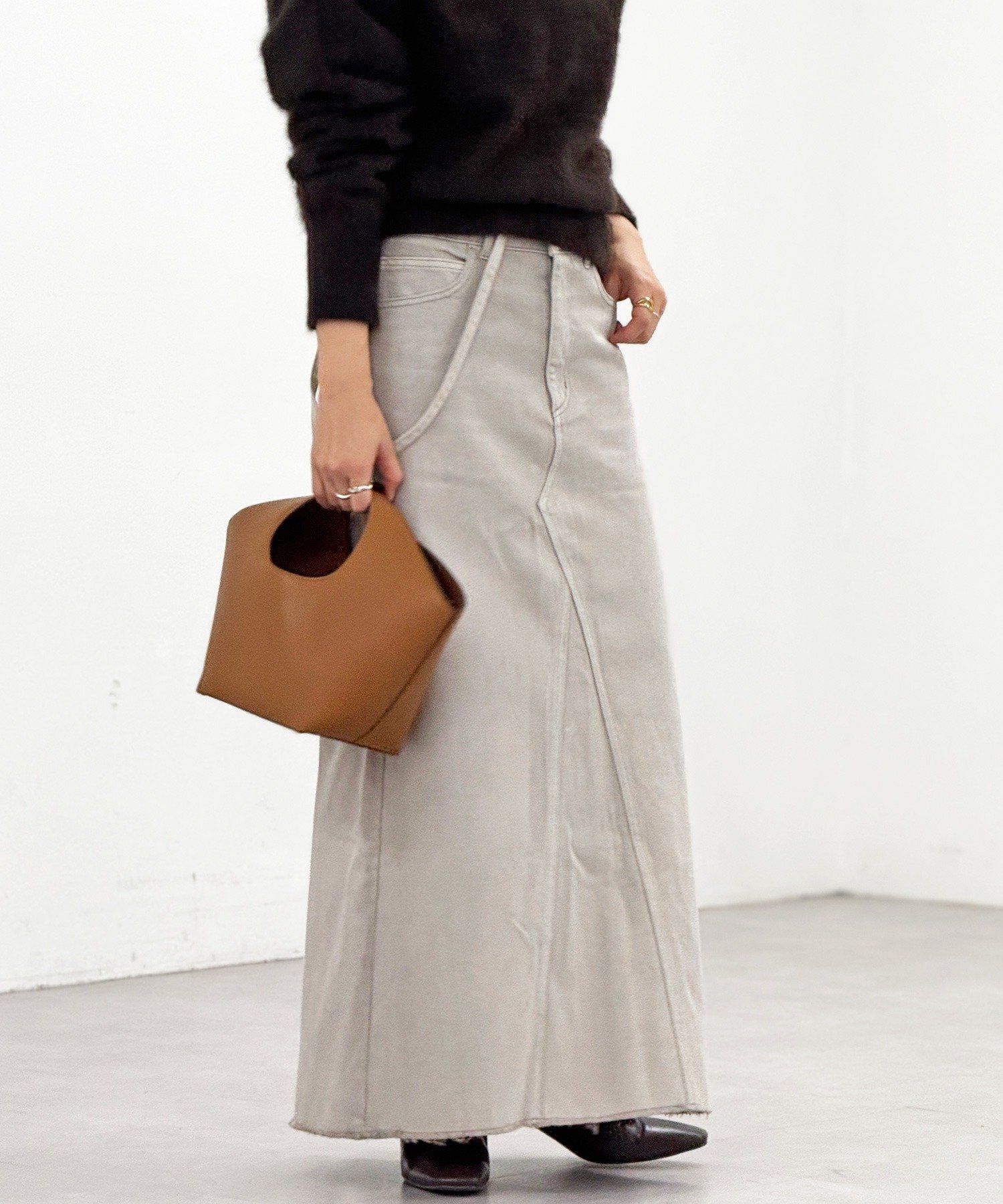 【リヴドロワ/RIVE DROITE】の【MONN. .(モン)】LOOSE DENIM SKIRT インテリア・キッズ・メンズ・レディースファッション・服の通販 founy(ファニー) 　ファッション　Fashion　レディースファッション　Fashion for Women　スカート　Skirts　デニムスカート・カジュアルスカート　Denim Skirts　サスペンダー　Suspenders, Braces　デニム　Denim, Jeans Material　ポケット　Pocket, Pocket Detail　マキシ　Maxi, Full Length　マーメイド　Mermaid, Fishtail Silhouette　2022年　2022　再入荷　Restock / Back in Stock　2022-2023秋冬・A/W　Autumn/Winter 2022–23 AW22–23　おすすめ　Recommended / Our Picks　ライトグレー|ID: prp329100004835778 ipo3291000000035224121