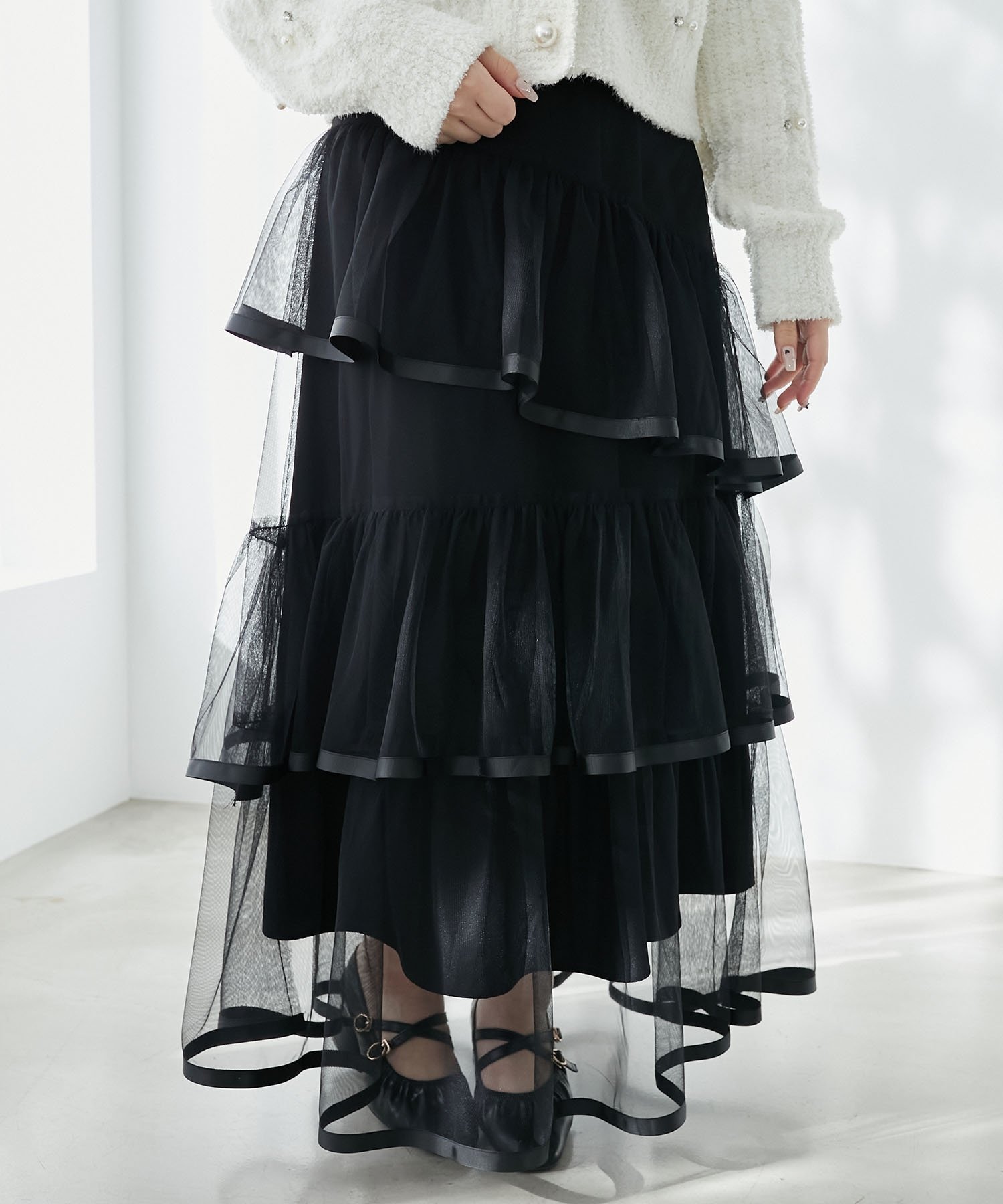 【マジェスティック レゴン/MAJESTIC LEGON】のバックレースアップチュールスカート インテリア・キッズ・メンズ・レディースファッション・服の通販 founy(ファニー) 　ファッション　Fashion　レディースファッション　Fashion for Women　スカート　Skirts　シンプル　Simple, Minimal　ダウン　Down, Puffer　チュール　Tulip, Tulip Motif　ティアード　Tiered, Tiered Style　フェミニン　Feminine, Girly　再入荷　Restock / Back in Stock　エレガント 上品　Elegant　ブラック|ID: prp329100004835864 ipo3291000000035224713
