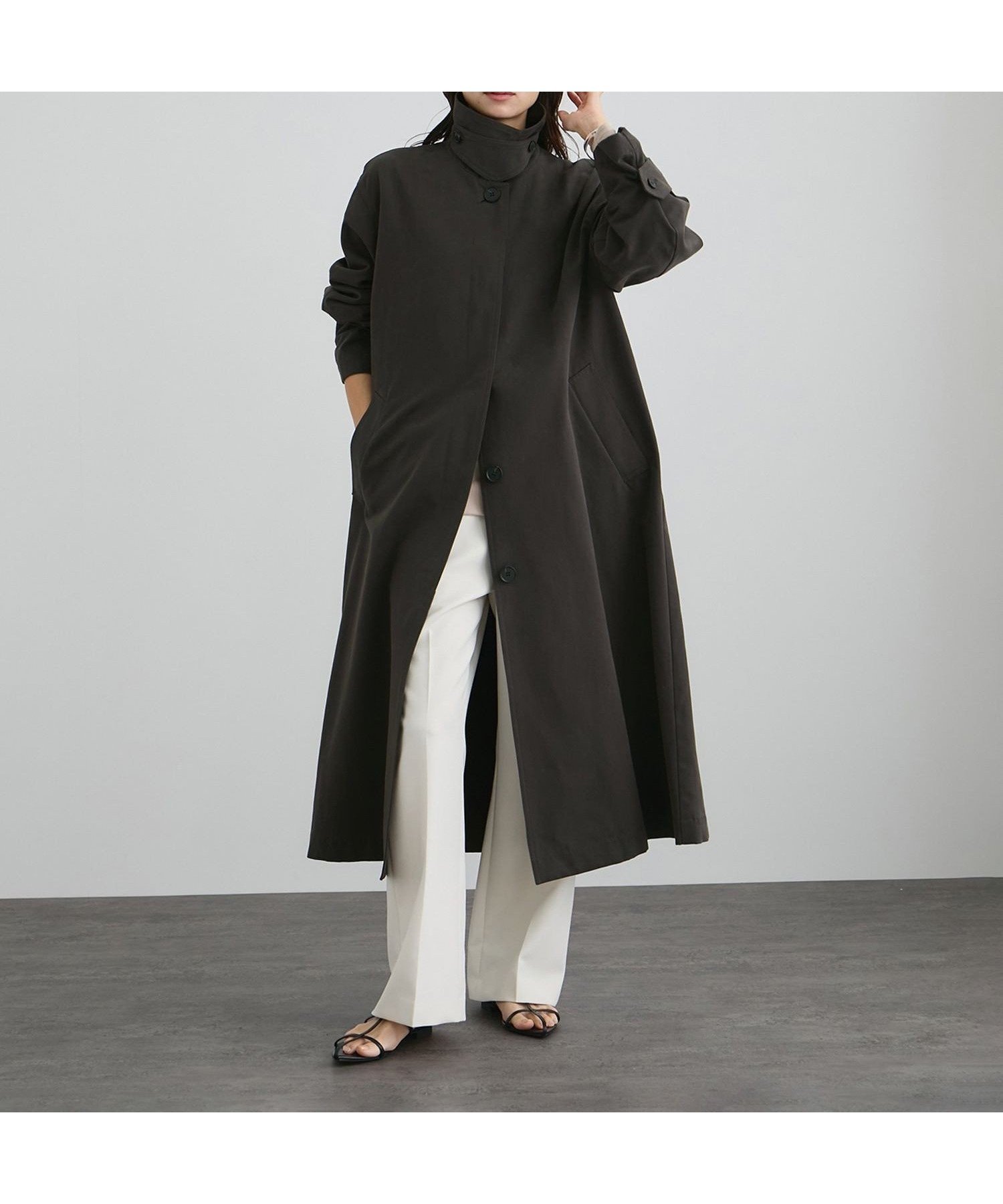 【サロン アダム エ ロペ/SALON adam et rope'】の【WEB限定】エフォートレスステンカラーコート インテリア・キッズ・メンズ・レディースファッション・服の通販 founy(ファニー) 　ファッション　Fashion　レディースファッション　Fashion for Women　アウター　Coat / Outerwear Collection　コート・ロングコート・ピーコート　Long Coats, Peacoats & More　ウォーム　Warm Fabric　ヴィンテージ　Vintage Style　春　Spring　秋　Autumn　スタンド　Stand Collar, Upright Stand　セットアップ　Set-Up, Coordinated Outfit　ツイル　Twist, Twisted Detail　ハーフ　Half, Half-Length　ポケット　Pocket, Pocket Detail　ロング　Long, Long-Length　エレガント 上品　Elegant　チャコール(06)|ID: prp329100004835904 ipo3291000000035225023