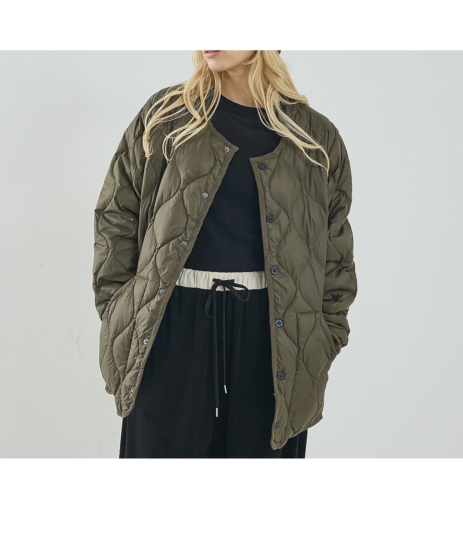 【ノミネ/NOMINE】の【TAION】キルティングクルーネック ダウンジャケット / ブルゾン インテリア・キッズ・メンズ・レディースファッション・服の通販 founy(ファニー) 　ファッション　Fashion　レディースファッション　Fashion for Women　アウター　Coat / Outerwear Collection　レディースジャケット・軽アウター　Jackets　ブルゾンジャケット・スポーティアウター　Blouson Jackets　アウトドア　Outdoor Clothing　インナー　Innerwear　カーゴパンツ　Cargo Pants, Utility Pants　シンプル　Simple, Minimal　ジャケット　Jacket, Outerwear　スリット　Slit, Slit Detail　ダウン　Down, Puffer　パッチ　Patch, Appliqué　フロント　Front, Front Design　ブルゾン　Blouson, Bomber Jacket　ポケット　Pocket, Pocket Detail　ミックス　Mix, Mixed Style　ミリタリー　Military, Army Style　再入荷　Restock / Back in Stock　おすすめ　Recommended / Our Picks　カーキ|ID: prp329100004835951 ipo3291000000035225358