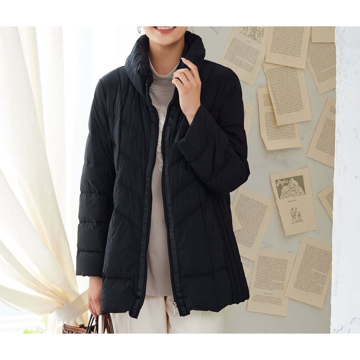 【ミゼール/MISSEL】の軽量ストレッチダウンジャケット インテリア・キッズ・メンズ・レディースファッション・服の通販 founy(ファニー) 　ファッション　Fashion　レディースファッション　Fashion for Women　アウター　Coat / Outerwear Collection　レディースジャケット・軽アウター　Jackets　インナー　Innerwear　エレガント 上品　Elegant　軽量　Lightweight, Ultra Light　ジャケット　Jacket, Outerwear　スタンド　Stand Collar, Upright Stand　ストライプ　Stripe, Striped Pattern　ストレッチ　Stretch, Stretchy Fabric　タフタ　Taffeta, Structured Fabric　ダウン　Down, Puffer　長袖　Long Sleeve, Full Sleeve　ポケット　Pocket, Pocket Detail　モノトーン　Monotone, Black and White　冬　Winter / This Winter　ブラック|ID: prp329100004835969 ipo3291000000035225594