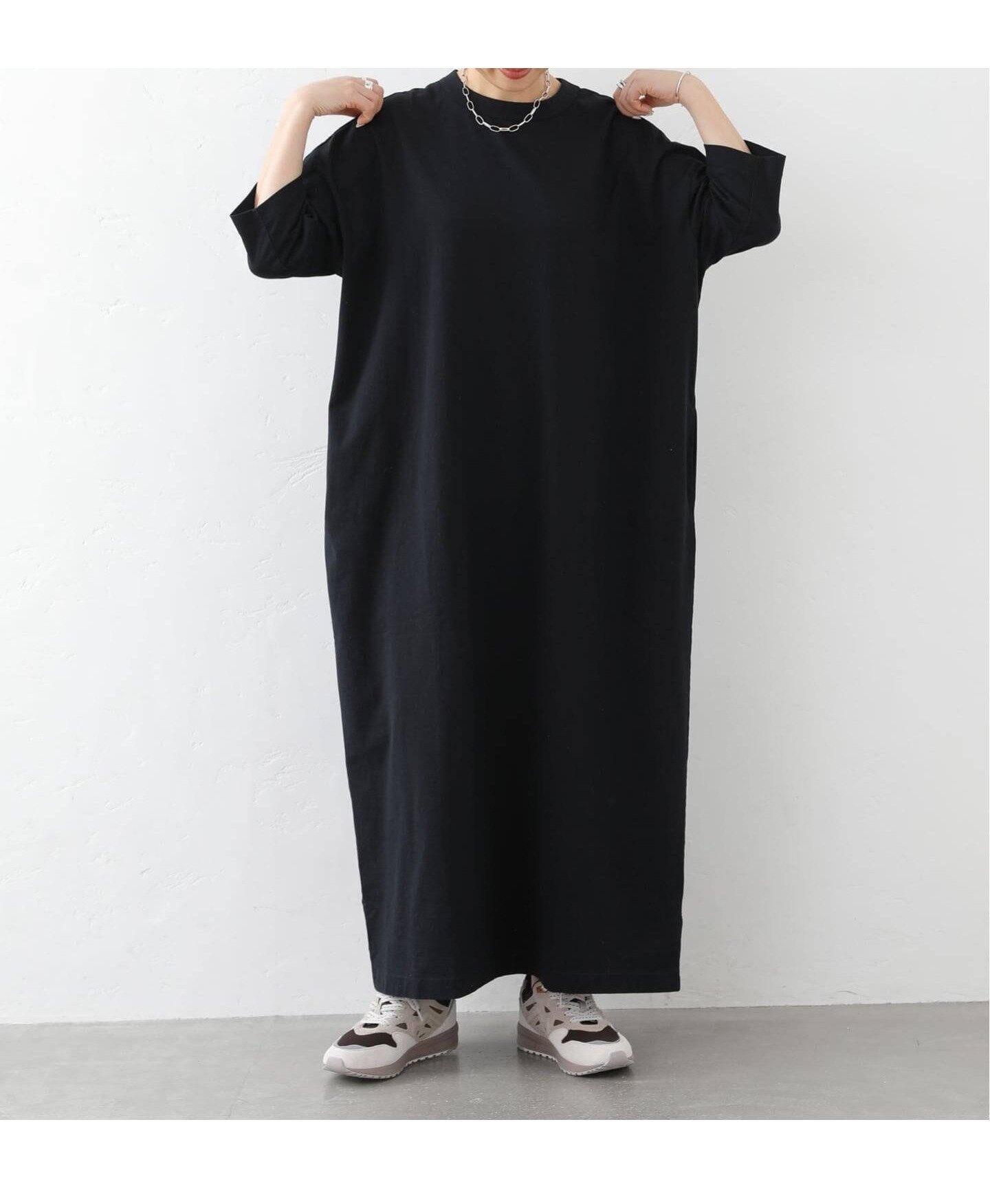 【ジャーナルスタンダード ラックス/journal standard luxe】のクラシック天竺スタンダードクルーネックワンピース インテリア・キッズ・メンズ・レディースファッション・服の通販 founy(ファニー) 　ファッション　Fashion　レディースファッション　Fashion for Women　ワンピース　Dresses　カーディガン　Cardigan, Knitwear　クラシック　Classic, Timeless Style　ジャケット　Jacket, Outerwear　スマート　Smart, Elegant　定番　Standard, Basic Item　人気　Popular, Best Seller　パターン　Pattern, Design Print　ポケット　Pocket, Pocket Detail　再入荷　Restock / Back in Stock　2026年　2026　ブラック|ID: prp329100004835973 ipo3291000000035225610