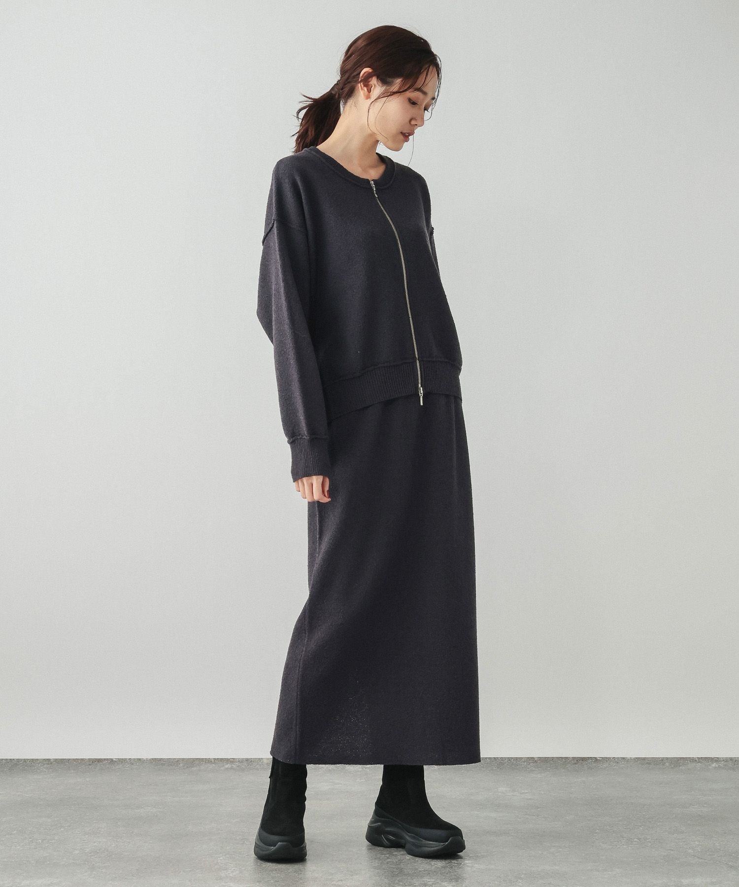 【グローバルワーク/GLOBAL WORK】のクルーZIPカーディガン*スカートセット/601262 人気、トレンドファッション・服の通販 founy(ファニー) 　ファッション　Fashion　レディースファッション　Fashion for Women　スカート　Skirts　おすすめ　Recommended / Our Picks　カーディガン　Cardigan, Knitwear　コンパクト　Compact, Small Size　シャイニー　Shiny, Glossy Finish　セットアップ　Set-Up, Coordinated Outfit　デニム　Denim, Jeans Material　トラベル　Travel, Travel Gear　ブルゾン　Blouson, Bomber Jacket　リゾート　Resort, Vacation Style　リラックス　Relax, Relaxed Fit　ワイド　Wide, Wide Fit　エレガント 上品　Elegant　旅行　Travel　羽織　Haori, Light Jacket　 other-1|ID: prp329100004836014 ipo3291000000035225819