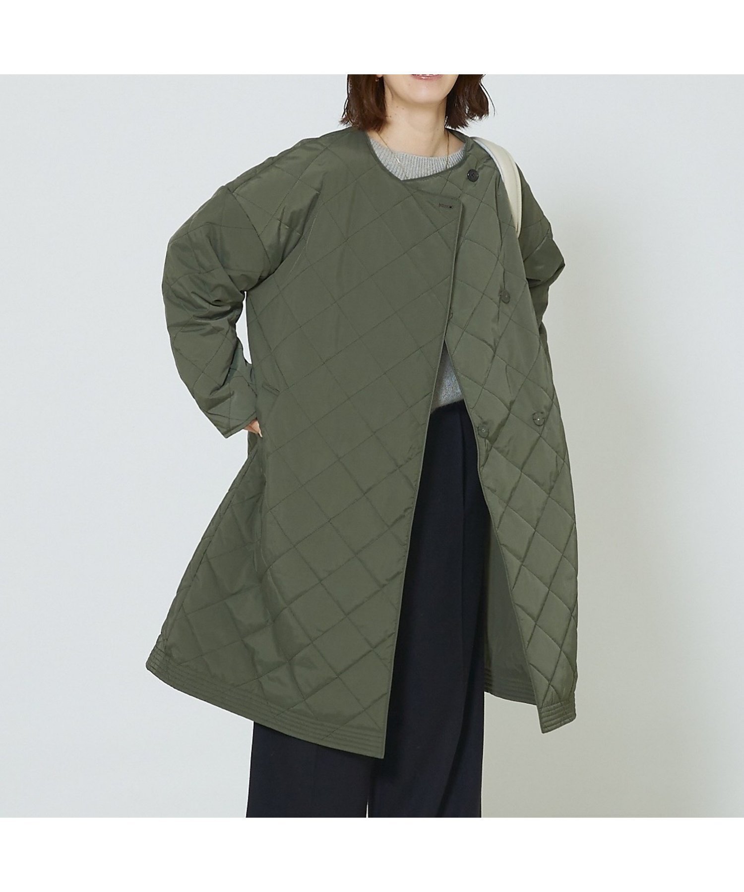 【アバハウスマヴィ/abahouse mavie】のキルトリバーシブルコート インテリア・キッズ・メンズ・レディースファッション・服の通販 founy(ファニー) 　ファッション　Fashion　レディースファッション　Fashion for Women　アウター　Coat / Outerwear Collection　コート・ロングコート・ピーコート　Long Coats, Peacoats & More　おすすめ　Recommended / Our Picks　キルティング　Quilted, Quilting　シンプル　Simple, Minimal　ダブル　Double, Double-Breasted　デニム　Denim, Jeans Material　フラット　Flat, Flat Shoes　リバーシブル　Reversible, Two-Sided　エレガント 上品　Elegant　ビジネス 仕事 通勤　Business / Work / Commuting　カーキ|ID: prp329100004836034 ipo3291000000035225955