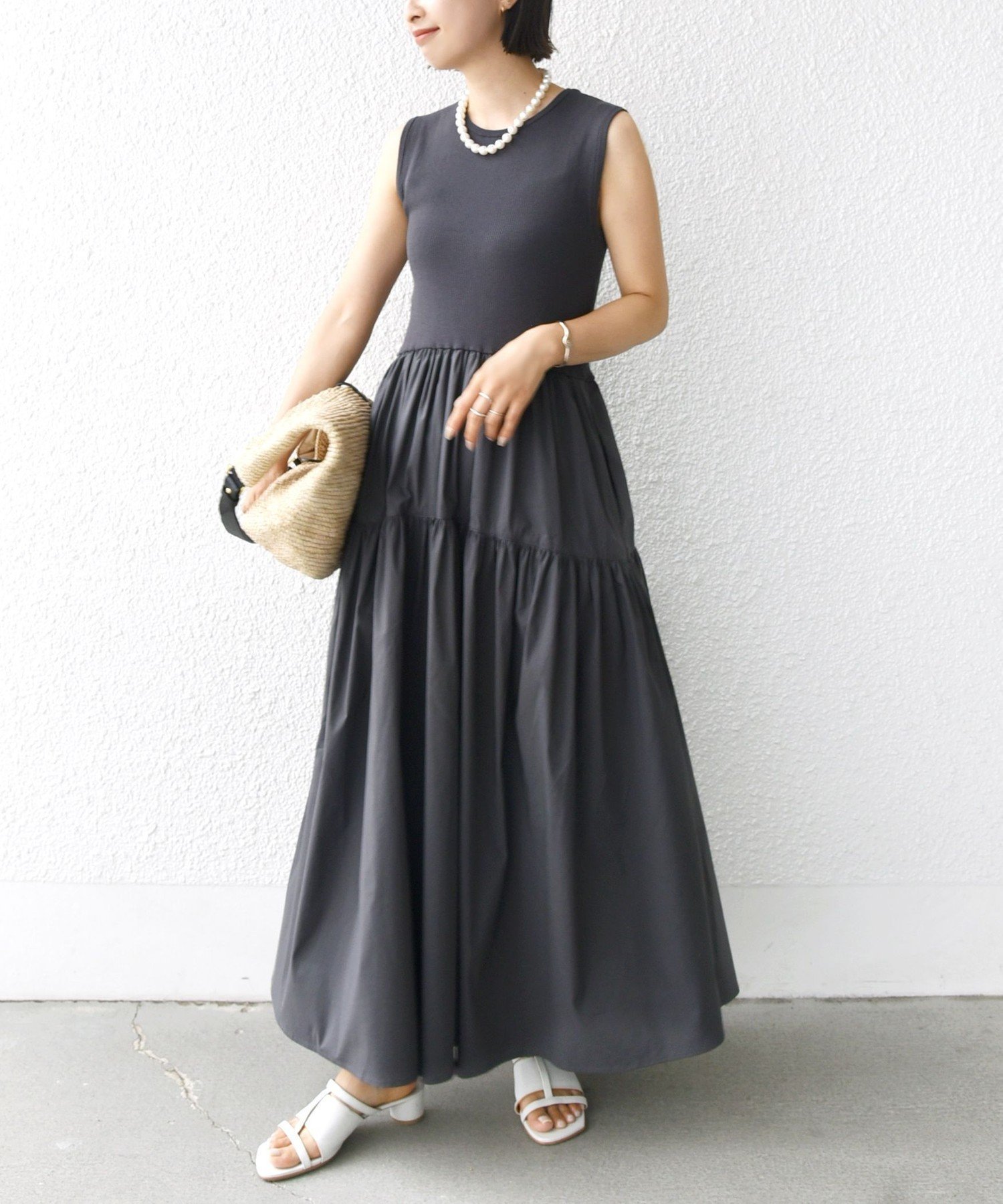 【シップス フォー ウィメン/SHIPS】の手洗い可能 コットン リブ ノースリーブ * 布帛 スカート ワンピース インテリア・キッズ・メンズ・レディースファッション・服の通販 founy(ファニー) 　ファッション　Fashion　レディースファッション　Fashion for Women　スカート　Skirts　サンダル　Sandals, Summer Shoes　ジャケット　Jacket, Outerwear　スニーカー　Sneakers, Trainers　タイプライター　Typewriter Fabric, Crisp Cotton　ドッキング　Docking, Mixed Material　ノースリーブ　Sleeveless, No-Sleeve　ポケット　Pocket, Pocket Detail　羽織　Haori, Light Jacket　ロング　Long, Long-Length　おすすめ　Recommended / Our Picks　夏　Summer　2025年　2025　2025春夏・S/S　Spring/Summer 2025 SS25　チャコールグレー|ID: prp329100004836045 ipo3291000000035226063