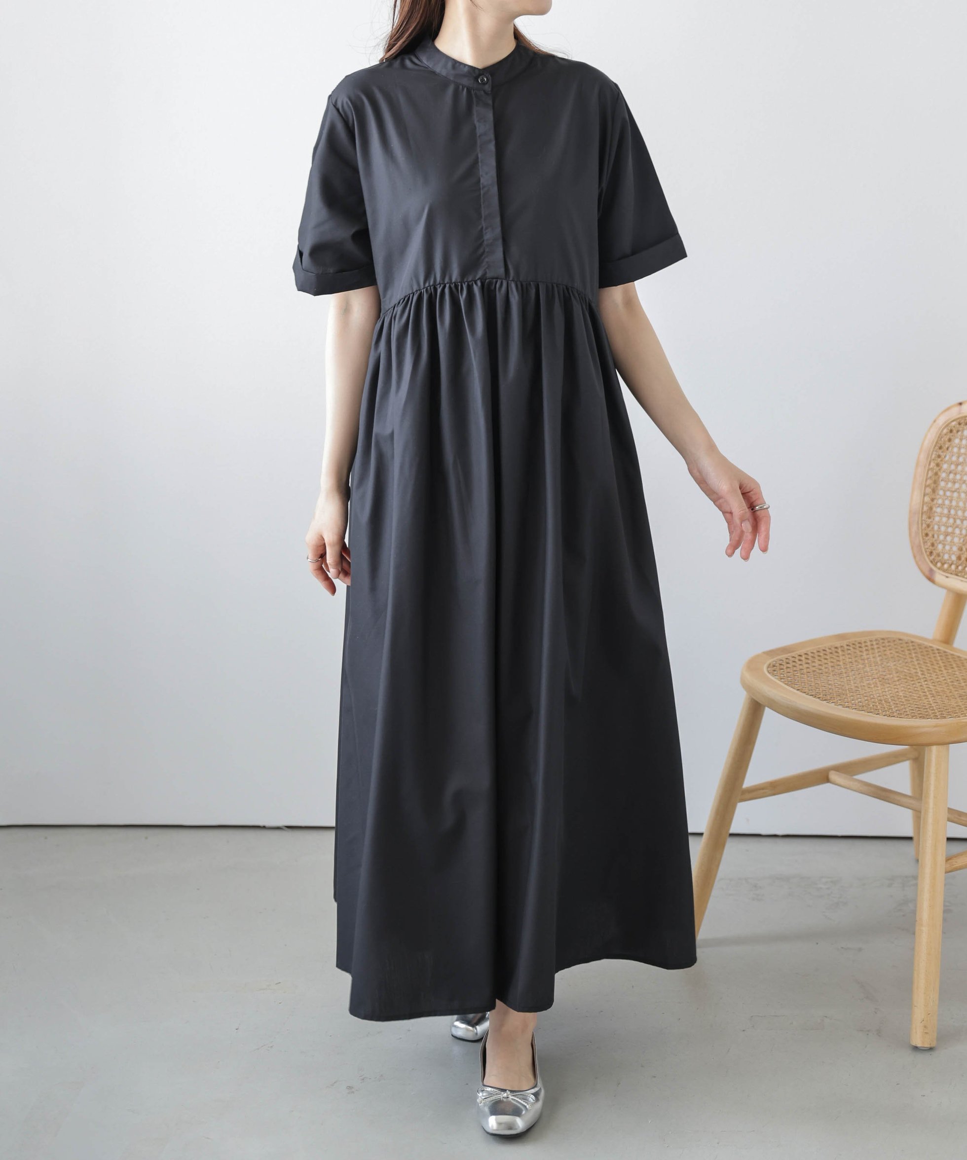 【ラジュール/Lajour】のギャザーシャツワンピース インテリア・キッズ・メンズ・レディースファッション・服の通販 founy(ファニー) 　ファッション　Fashion　レディースファッション　Fashion for Women　ワンピース　Dresses　シャツワンピース / 1枚で着映えコーデ　Shirt Dresses　ギャザー　Gathered, Ruffled　無地　Plain, Solid Color　半袖ブラック|ID: prp329100004836078 ipo3291000000035226346