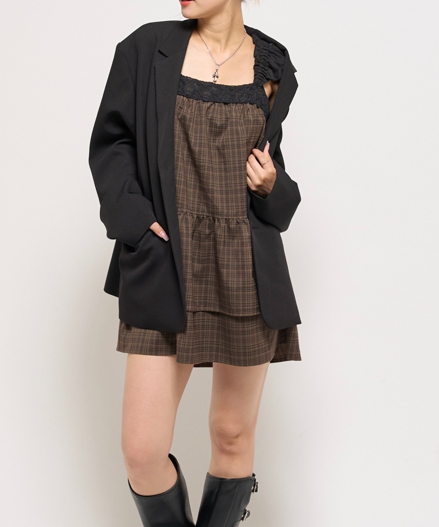 【パルグループ/PAL GROUP】の【WHO S WHO gallery】ティアードミニワンピ インテリア・キッズ・メンズ・レディースファッション・服の通販 founy(ファニー) 　ファッション　Fashion　レディースファッション　Fashion for Women　ワンピース　Dresses　カットソー　Cut and Sewn Top　ガーリー　Girly, Feminine Style　キャミソール　Camisole, Spaghetti Strap Top　スラックス　Slacks, Dress Pants　チェック　Check, Plaid, Tartan　デニム　Denim, Jeans Material　トレンド　Trend, Trending Now　定番　Standard, Basic Item　レース　Lace, Lace Fabric　再入荷　Restock / Back in Stock　おすすめ　Recommended / Our Picks　ブラウン|ID: prp329100004836155 ipo3291000000035227013