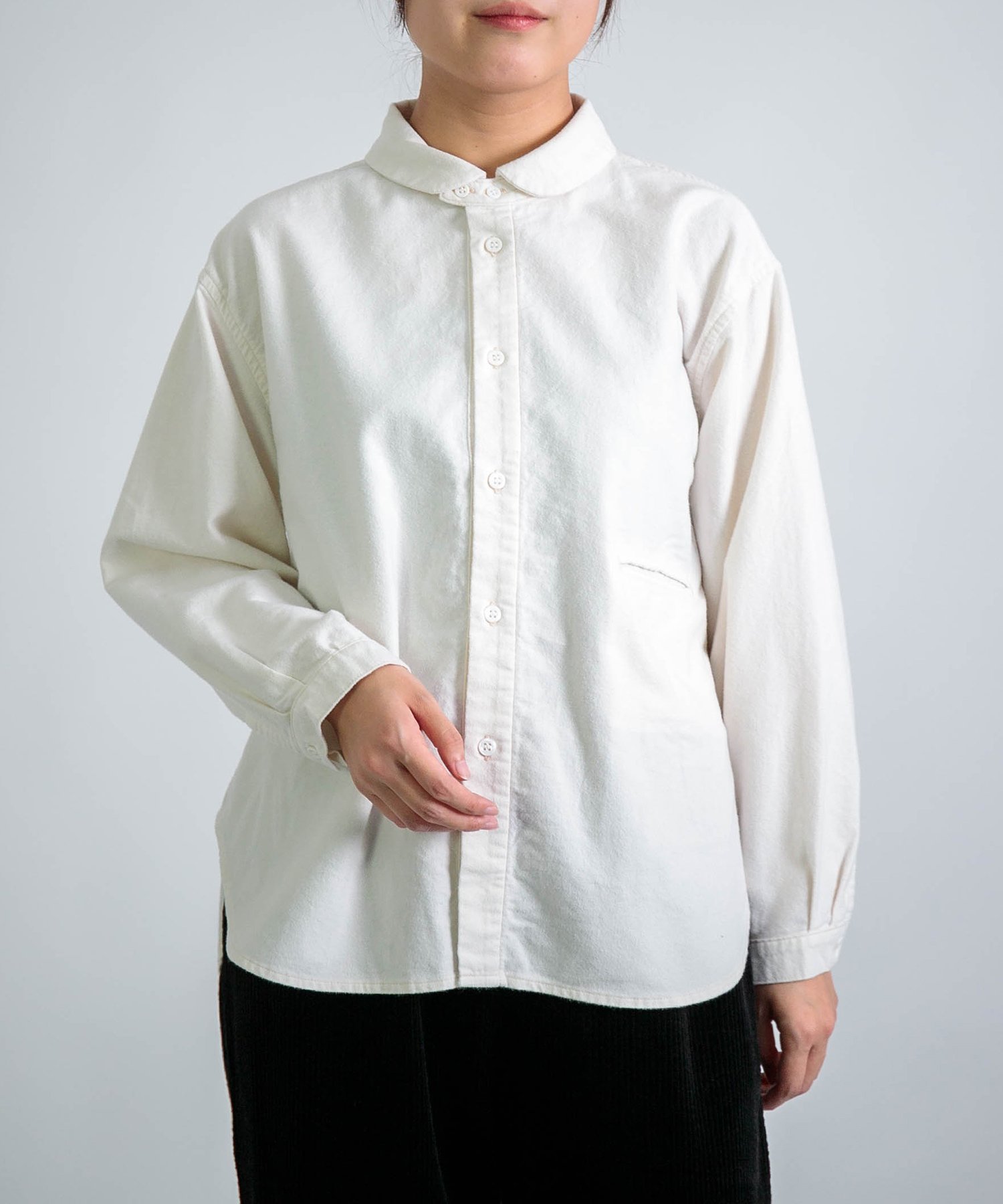 【ドミンゴ/DOMINGO】のコットンフランネル ラウンドカラーシャツ インテリア・キッズ・メンズ・レディースファッション・服の通販 founy(ファニー) 　ファッション　Fashion　レディースファッション　Fashion for Women　トップス・カットソー　Cut & Sew Tops　シャツ・ブラウス・オフィスカジュアル　Elegant Blouses & Button-Ups　ショルダー　Shoulder, Shoulder Strap　トレンド　Trend, Trending Now　ドロップ　Drop Shoulder, Dropped Style　ベーシック　Basic, Essential　ポケット　Pocket, Pocket Detail　ラウンド　Round, Round Neck　ワイド　Wide, Wide Fit　冬　Winter / This Winter　A/W・秋冬　Autumn/Winter　おすすめ　Recommended / Our Picks　ナチュラル|ID: prp329100004836274 ipo3291000000035227989