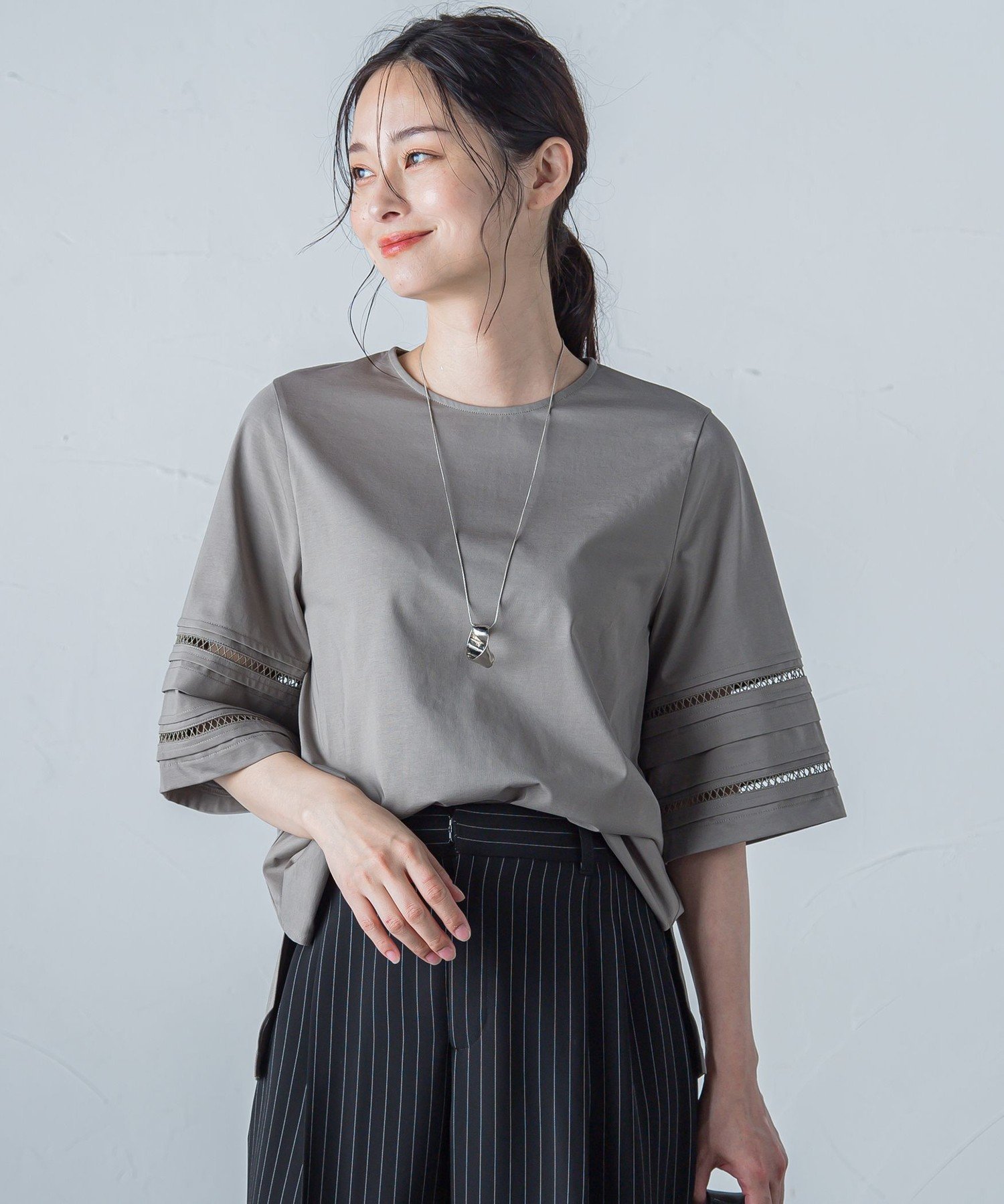 【ロートレ アモン/LAUTRE AMONT】のはしごレース5分袖ブラウス≪洗濯機で洗える≫ インテリア・キッズ・メンズ・レディースファッション・服の通販 founy(ファニー) 　ファッション　Fashion　レディースファッション　Fashion for Women　トップス・カットソー　Cut & Sew Tops　シャツ・ブラウス・オフィスカジュアル　Elegant Blouses & Button-Ups　インナー　Innerwear　洗える　Machine Washable　秋　Autumn　カットソー　Cut and Sewn Top　コンシャス　Conscious, Bodycon　スカーフ　Scarf, Neckwear　ネックレス　Necklace, Pendant Necklace　フラット　Flat, Flat Shoes　フロント　Front, Front Design　羽織　Haori, Light Jacket　レース　Lace, Lace Fabric　A/W・秋冬　Autumn/Winter　おすすめ　Recommended / Our Picks　2024年　2024　エレガント 上品　Elegant　ビジネス 仕事 通勤　Business / Work / Commuting　2024-2025秋冬・A/W　Autumn/Winter 2024–25 AW24–25　カーキ|ID: prp329100004836328 ipo3291000000035228389