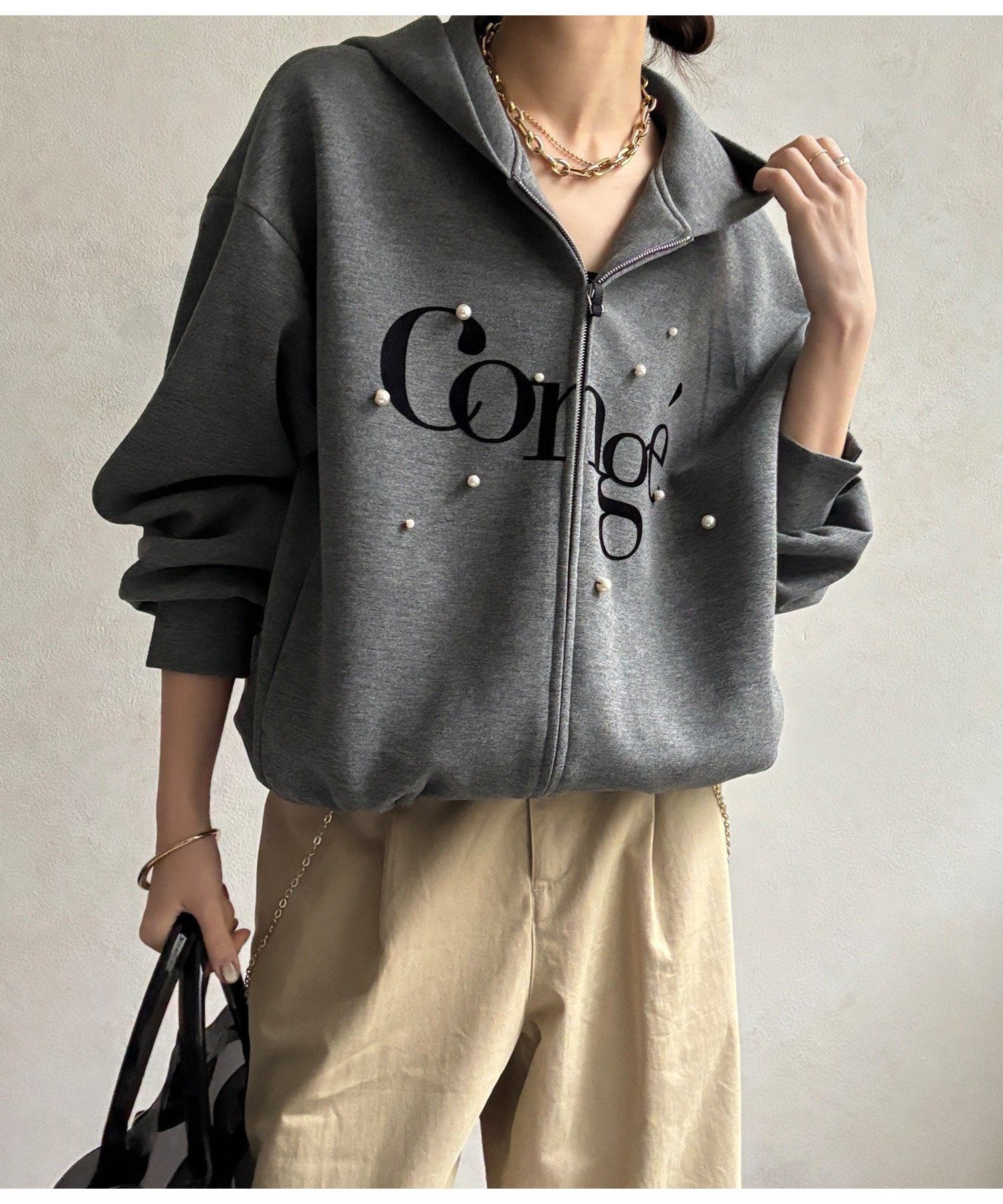 【ドゥドゥ/DouDou】の【WEB限定】パール+ロゴジップパーカー インテリア・キッズ・メンズ・レディースファッション・服の通販 founy(ファニー) 　ファッション　Fashion　レディースファッション　Fashion for Women　トップス・カットソー　Cut & Sew Tops　レディースパーカー・カジュアルフーディー　Casual Hoodies & Sweatshirts　ショルダー　Shoulder, Shoulder Strap　シンプル　Simple, Minimal　ジップ　Zip, Zipper　スウェット / スエット　Sweatshirt, Sweatwear　スマート　Smart, Elegant　タンク　Tank Top, Sleeveless Top　ドロップ　Drop Shoulder, Dropped Style　パーカー　Hoodie, Parka　パール　Pearl, Pearl Accent　A/W・秋冬　Autumn/Winter　冬　Winter / This Winter　再入荷　Restock / Back in Stock　エレガント 上品　Elegant　2025年　2025　2025-2026秋冬・A/W　Autumn/Winter 2025–26 AW25–26　グレー|ID: prp329100004836352 ipo3291000000035228507