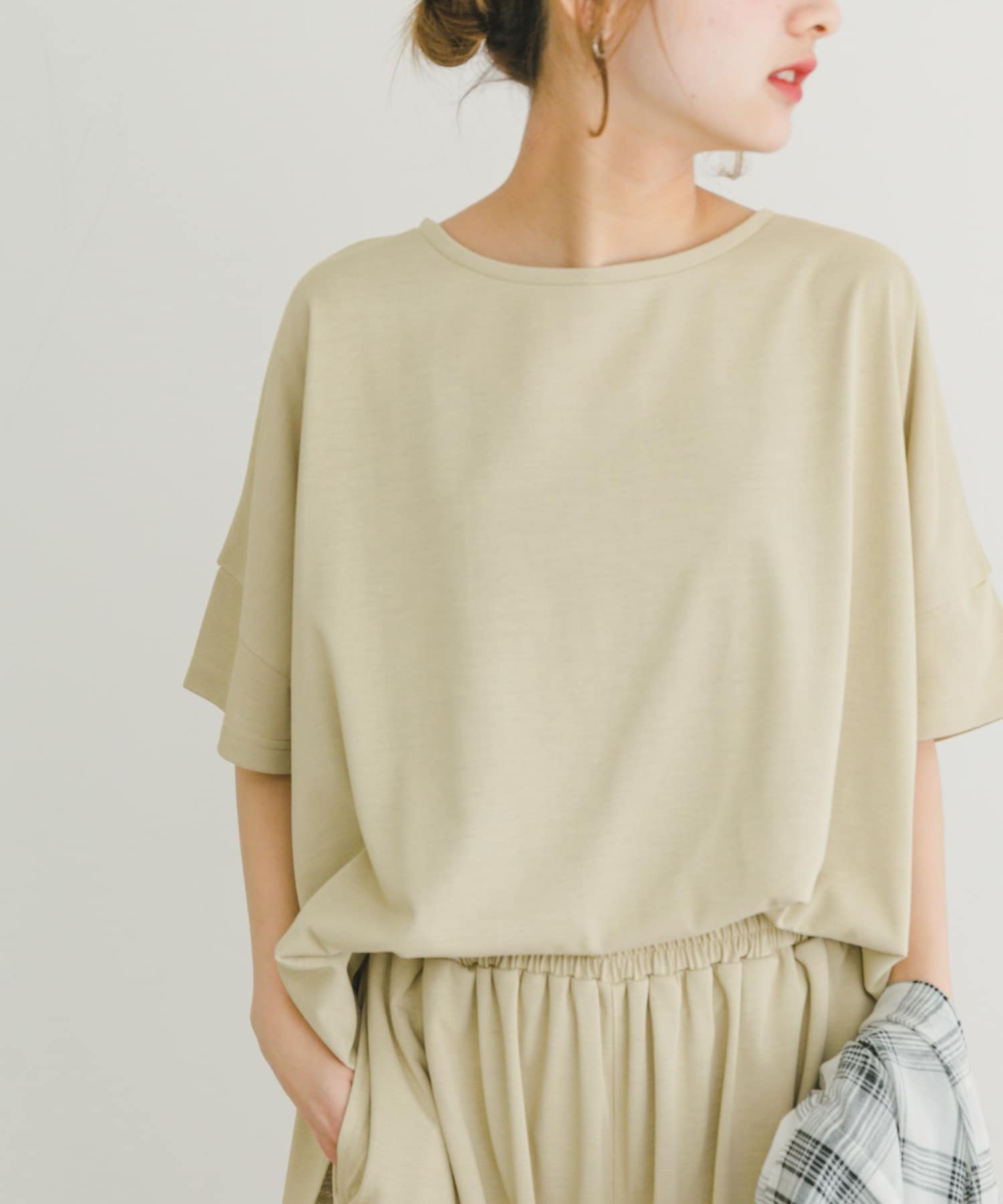 【アイテムズアーバンリサーチ/ITEMS URBAN RESEARCH】の汗ジミ隠しバックタックTシャツ インテリア・キッズ・メンズ・レディースファッション・服の通販 founy(ファニー) 　ファッション　Fashion　レディースファッション　Fashion for Women　トップス・カットソー　Cut & Sew Tops　シャツ・ブラウス・オフィスカジュアル　Elegant Blouses & Button-Ups　ロングTシャツ・Tシャツ　Longline T-Shirts & Tees　バッグ　Bags　2025年　2025　2025春夏・S/S　Spring/Summer 2025 SS25　シンプル　Simple, Minimal　セットアップ　Set-Up, Coordinated Outfit　夏　Summer　S/S・春夏　SS, Spring/Summer, Warm Season　BEG|ID: prp329100004836375 ipo3291000000035228808