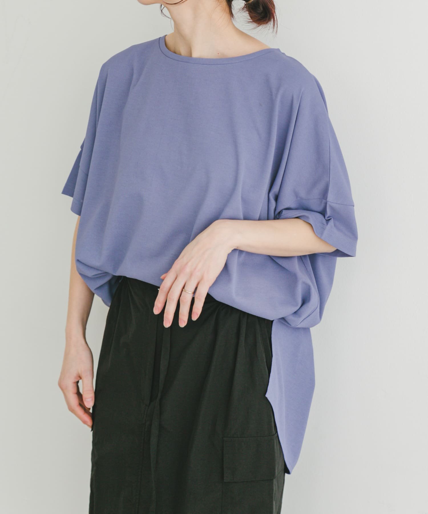 【アイテムズアーバンリサーチ/ITEMS URBAN RESEARCH】の汗ジミ隠しバックタックTシャツ インテリア・キッズ・メンズ・レディースファッション・服の通販 founy(ファニー) 　ファッション　Fashion　レディースファッション　Fashion for Women　トップス・カットソー　Cut & Sew Tops　シャツ・ブラウス・オフィスカジュアル　Elegant Blouses & Button-Ups　ロングTシャツ・Tシャツ　Longline T-Shirts & Tees　バッグ　Bags　2025年　2025　2025春夏・S/S　Spring/Summer 2025 SS25　シンプル　Simple, Minimal　セットアップ　Set-Up, Coordinated Outfit　夏　Summer　S/S・春夏　SS, Spring/Summer, Warm Season　PPL|ID: prp329100004836375 ipo3291000000035228809