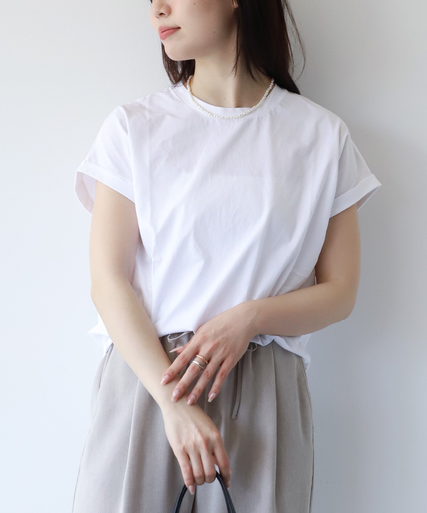 【マイカ ディール/MICA & DEAL】のヘムラウンド T-shirt-Basic color インテリア・キッズ・メンズ・レディースファッション・服の通販 founy(ファニー) 　ファッション　Fashion　レディースファッション　Fashion for Women　トップス・カットソー　Cut & Sew Tops　シャツ・ブラウス・オフィスカジュアル　Elegant Blouses & Button-Ups　ロングTシャツ・Tシャツ　Longline T-Shirts & Tees　インナー　Innerwear　ジャケット　Jacket, Outerwear　スリム　Slim, Slim Fit　バランス　Balance, Style Balance　ボトム　Bottoms, Lower Wear　人気　Popular, Best Seller　WHITE|ID: prp329100004836554 ipo3291000000035231797