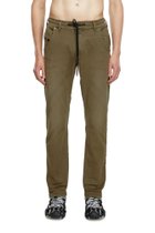 【ディーゼル/DIESEL / MEN】のメンズ デニムパンツ ジョグジーンズ レギュラースリム BCI サステナブル 人気、トレンドファッション・服の通販 founy(ファニー) ファッション Fashion メンズファッション Fashion for Men ボトムス Bottoms デニムパンツ・ジーンズ Denim Pants クラシック Classic, Timeless Style スウェット / スエット Sweatshirt, Sweatwear スリム Slim, Slim Fit デニム Denim, Jeans Material 定番 Standard, Basic Item 人気 Popular, Best Seller ファブリック Fabric, Textile フロント Front, Front Design メンズ Men's, Menswear レギュラー Regular, Standard Fit thumbnail カーキ|ID: prp329100004836591 ipo3291000000035232510