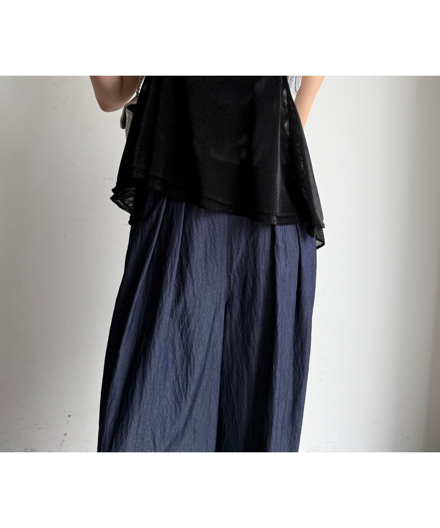 【ドゥドゥ/DouDou】の【WEB限定】メッシュベロアキャミ インテリア・キッズ・メンズ・レディースファッション・服の通販 founy(ファニー) 　ファッション　Fashion　レディースファッション　Fashion for Women　トップス・カットソー　Cut & Sew Tops　キャミソール&ノースリーブ　Camisoles & Sleeveless Tops　ベロアトップス　Velour Tops / Velvet-Look Items　インナー　Innerwear　ジャケット　Jacket, Outerwear　スマート　Smart, Elegant　雑誌　Magazine, Fashion Magazine　バランス　Balance, Style Balance　ベロア　Velour, Soft Velvet　ミックス　Mix, Mixed Style　メッシュ　Mesh, Net Fabric　A/W・秋冬　Autumn/Winter　冬　Winter / This Winter　再入荷　Restock / Back in Stock　エレガント 上品　Elegant　2025年　2025　2025-2026秋冬・A/W　Autumn/Winter 2025–26 AW25–26　ブラック|ID: prp329100004836629 ipo3291000000035232998