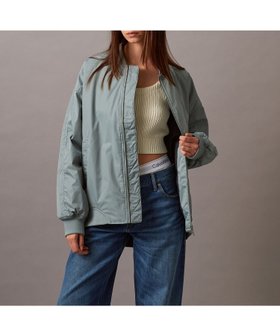 【カルバンクライン/Calvin Klein】の【公式ショップ】 カルバンクライン ロングボンバージャケット Calvin Klein Jeans J224702 人気、トレンドファッション・服の通販 founy(ファニー) ファッション Fashion レディースファッション Fashion for Women アウター Coat / Outerwear Collection レディースジャケット・軽アウター Jackets インナー Innerwear ショルダー Shoulder, Shoulder Strap ジーンズ Jeans, Denim Pants スリット Slit, Slit Detail トレンド Trend, Trending Now ドロップ Drop Shoulder, Dropped Style モダン Modern, Contemporary ロング Long, Long-Length |ID:prp329100004836641