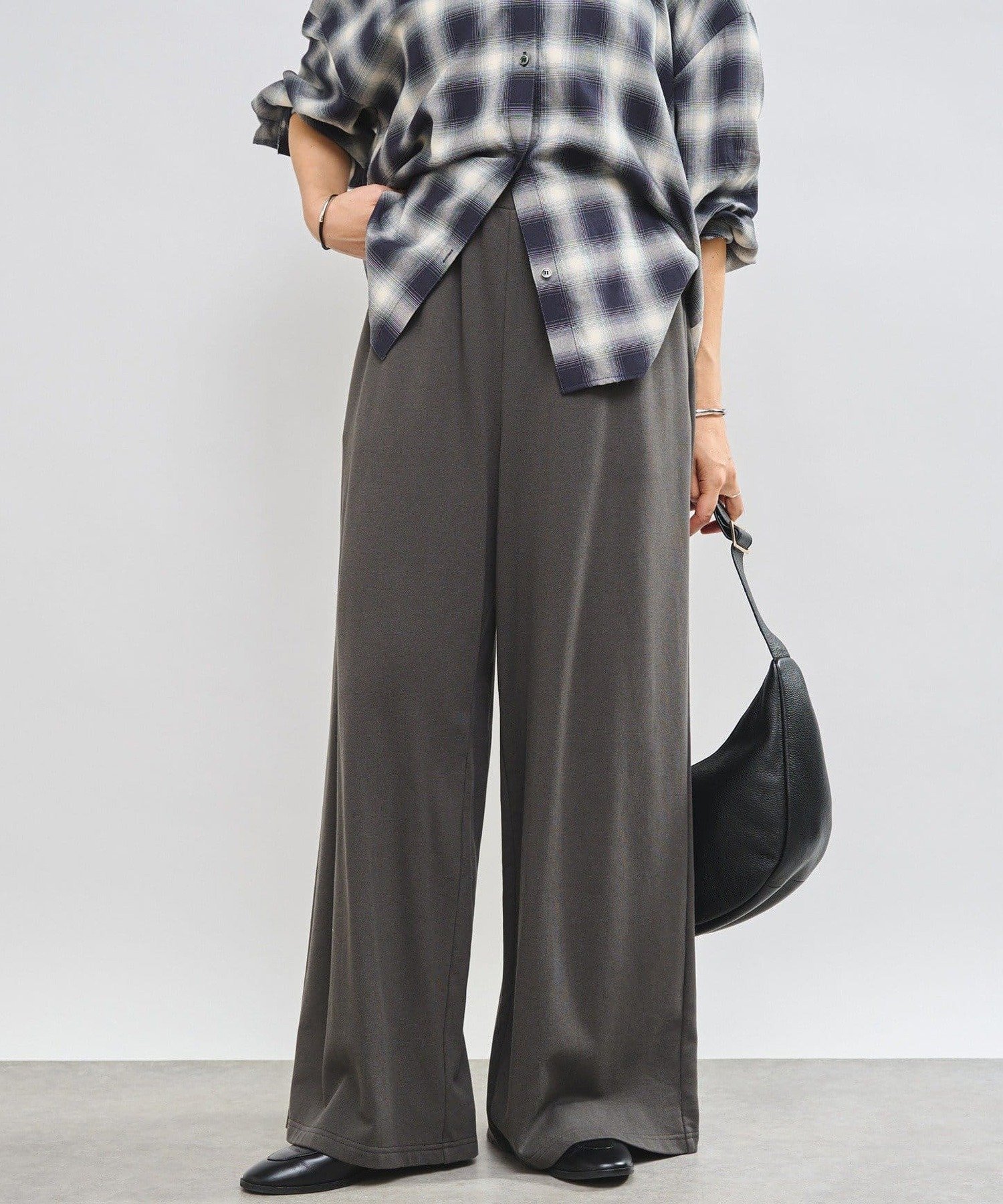 【リヴドロワ/RIVE DROITE】の【MONN. .(モン)】スウェットワイドパンツ 人気、トレンドファッション・服の通販 founy(ファニー) 　ファッション　Fashion　レディースファッション　Fashion for Women　パンツ　Pants & Trousers　ポケット　Pocket, Pocket Detail　楽ちん　Easy Fit, Comfortable　2022年　2022　再入荷　Restock / Back in Stock　2022-2023秋冬・A/W　Autumn/Winter 2022–23 AW22–23　おすすめ　Recommended / Our Picks　 other-1|ID: prp329100004836671 ipo3291000000035233814