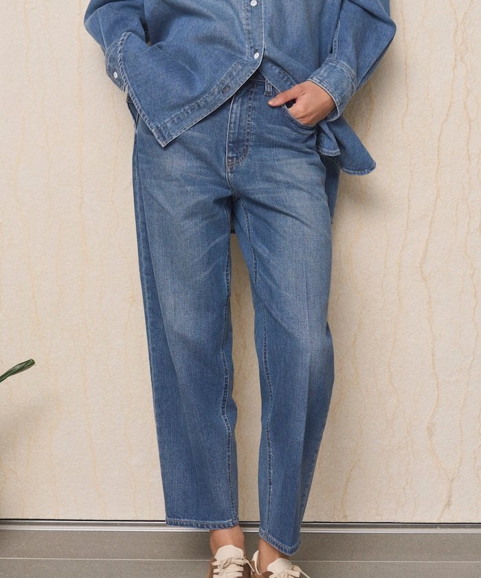 【フリークスストア/FREAK'S STORE】のHealthy Denim × Firsthand/ヘルシーデニム 別注 Carrot / テーパードシルエット デニムパンツ 25AW インテリア・キッズ・メンズ・レディースファッション・服の通販 founy(ファニー) 　ファッション　Fashion　レディースファッション　Fashion for Women　パンツ　Pants & Trousers　デニムパンツ・ジーンズ・美脚デニム　Denim Jeans & Pants　春　Spring　コンパクト　Compact, Small Size　吸水　Absorbent, Quick-Dry　シューズ　Shoes, Footwear　スウェット / スエット　Sweatshirt, Sweatwear　スタンダード　Standard, Basic　スペシャル　Special, Limited Edition　デニム　Denim, Jeans Material　トレンド　Trend, Trending Now　人気　Popular, Best Seller　バランス　Balance, Style Balance　パーカー　Hoodie, Parka　フィット　Fit, Slim Fit　別注　Limited Edition, Custom Order　A/W・秋冬　Autumn/Winter　S/S・春夏　SS, Spring/Summer, Warm Season　おすすめ　Recommended / Our Picks　夏　Summer　2025年　2025　2025-2026秋冬・A/W　Autumn/Winter 2025–26 AW25–26　2026年　2026　ブルー|ID: prp329100004836675 ipo3291000000035233882
