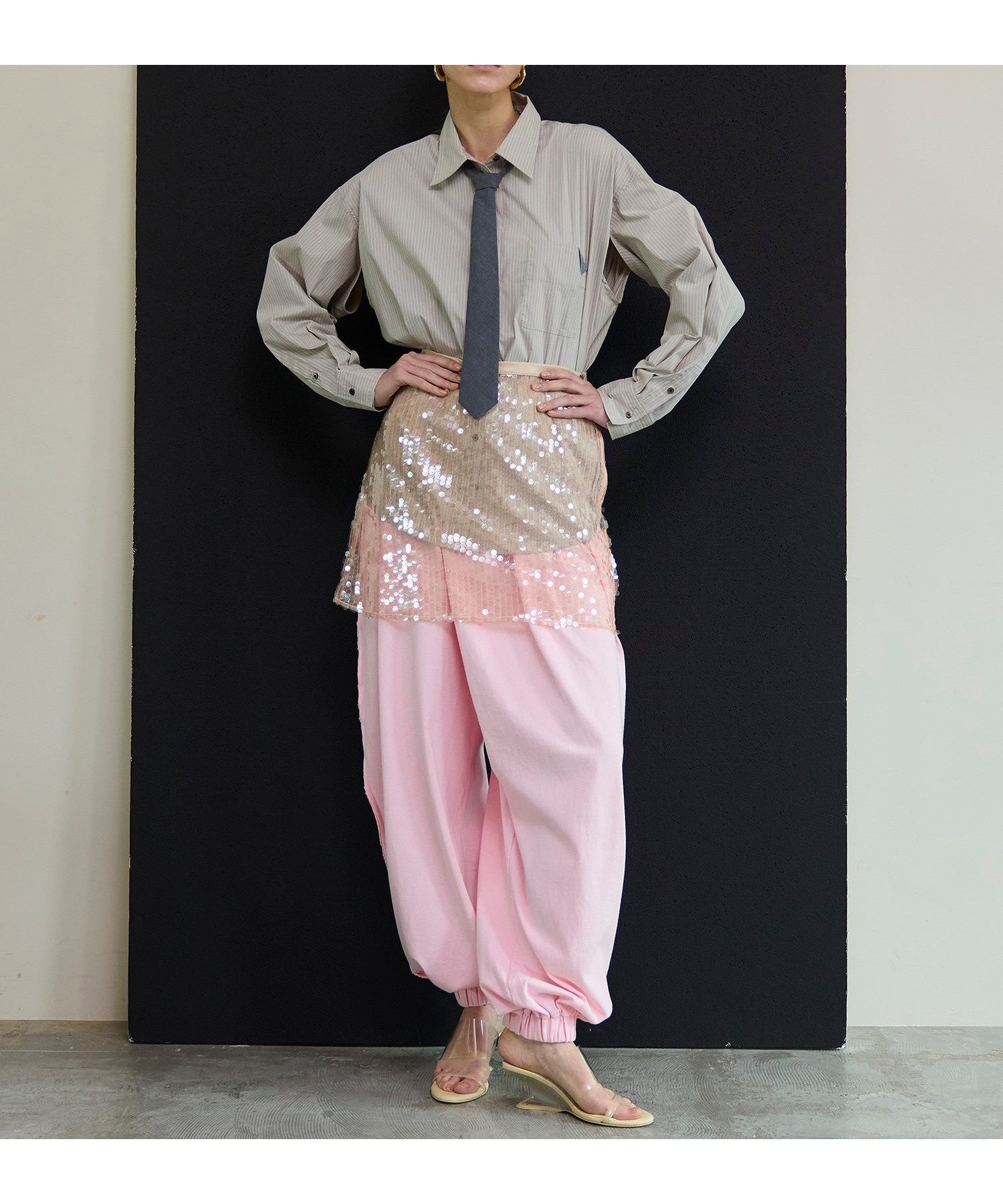 【メゾンスペシャル/MAISON SPECIAL】のAsymmetrical Balloon Pants インテリア・キッズ・メンズ・レディースファッション・服の通販 founy(ファニー) 　ファッション　Fashion　レディースファッション　Fashion for Women　パンツ　Pants & Trousers　アシンメトリー　Asymmetrical Style　バルーン　Balloon, Balloon Silhouette　フォルム　Silhouette, Form　PNK|ID: prp329100004836684 ipo3291000000035233984