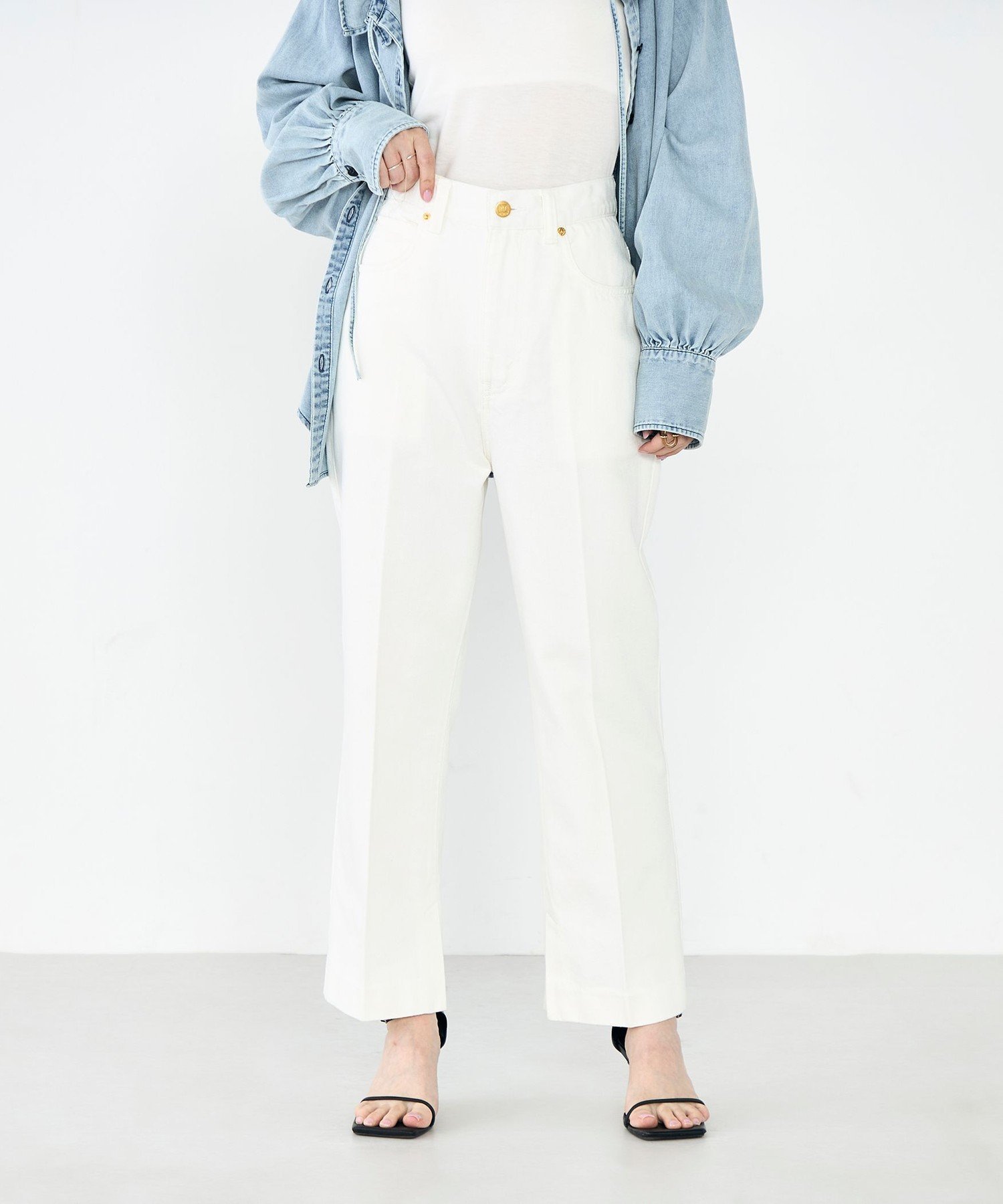 【ノーリーズ/NOLLEY'S】の【RM denim】スリットクロップドセンタープレスデニム 人気、トレンドファッション・服の通販 founy(ファニー) 　ファッション　Fashion　レディースファッション　Fashion for Women　ジャケット　Jacket, Outerwear　スリット　Slit, Slit Detail　センター　Center, Center Line　ポケット　Pocket, Pocket Detail　おすすめ　Recommended / Our Picks　2026年　2026　 other-1|ID: prp329100004836699 ipo3291000000035234210