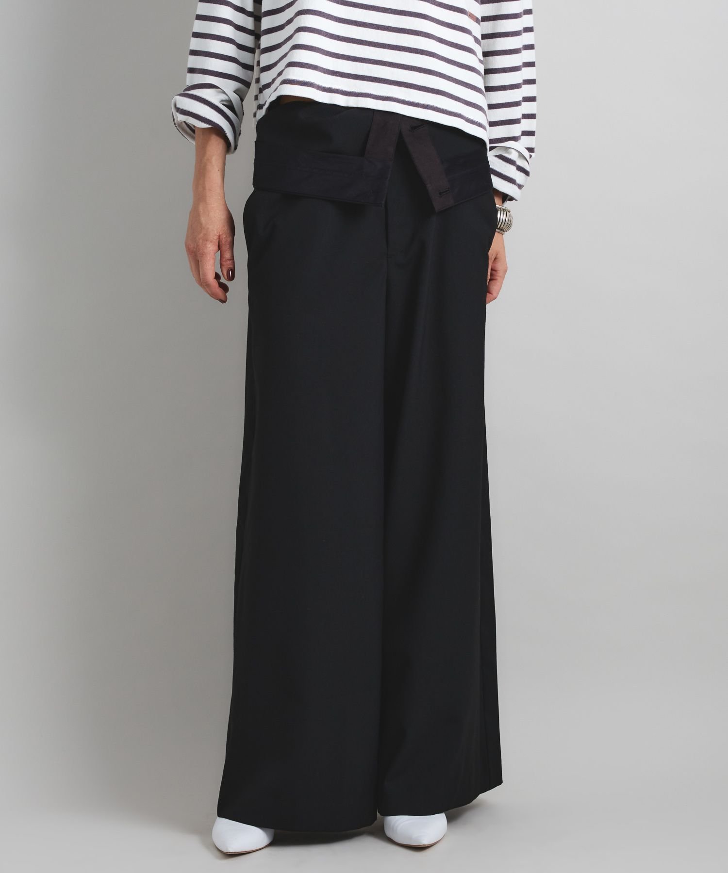 【ブリル/BRILL】のリターンハイウエストパンツ インテリア・キッズ・メンズ・レディースファッション・服の通販 founy(ファニー) 　ファッション　Fashion　レディースファッション　Fashion for Women　パンツ　Pants & Trousers　コルセット　Corset, Bustier　ストレート　Straight, Straight Cut　ダブル　Double, Double-Breasted　ワイド　Wide, Wide Fit　ブラック|ID: prp329100004836712 ipo3291000000035234414