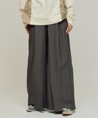 【フリークスストア/FREAK'S STORE】のフロントタック ワイドスラックスパンツ / ルーズシルエット 25AW 人気、トレンドファッション・服の通販 founy(ファニー) ファッション Fashion レディースファッション Fashion for Women パンツ Pants & Trousers 春 Spring カットソー Cut and Sewn Top シンプル Simple, Minimal スニーカー Sneakers, Trainers タートルネック Turtleneck, High Neck ダウン Down, Puffer フロント Front, Front Design ワイド Wide, Wide Fit A/W・秋冬 Autumn/Winter 冬 Winter / This Winter S/S・春夏 SS, Spring/Summer, Warm Season おすすめ Recommended / Our Picks 夏 Summer エレガント 上品 Elegant 2025年 2025 2025-2026秋冬・A/W Autumn/Winter 2025–26 AW25–26 thumbnail チャコールグレー|ID: prp329100004836724 ipo3291000000035234508