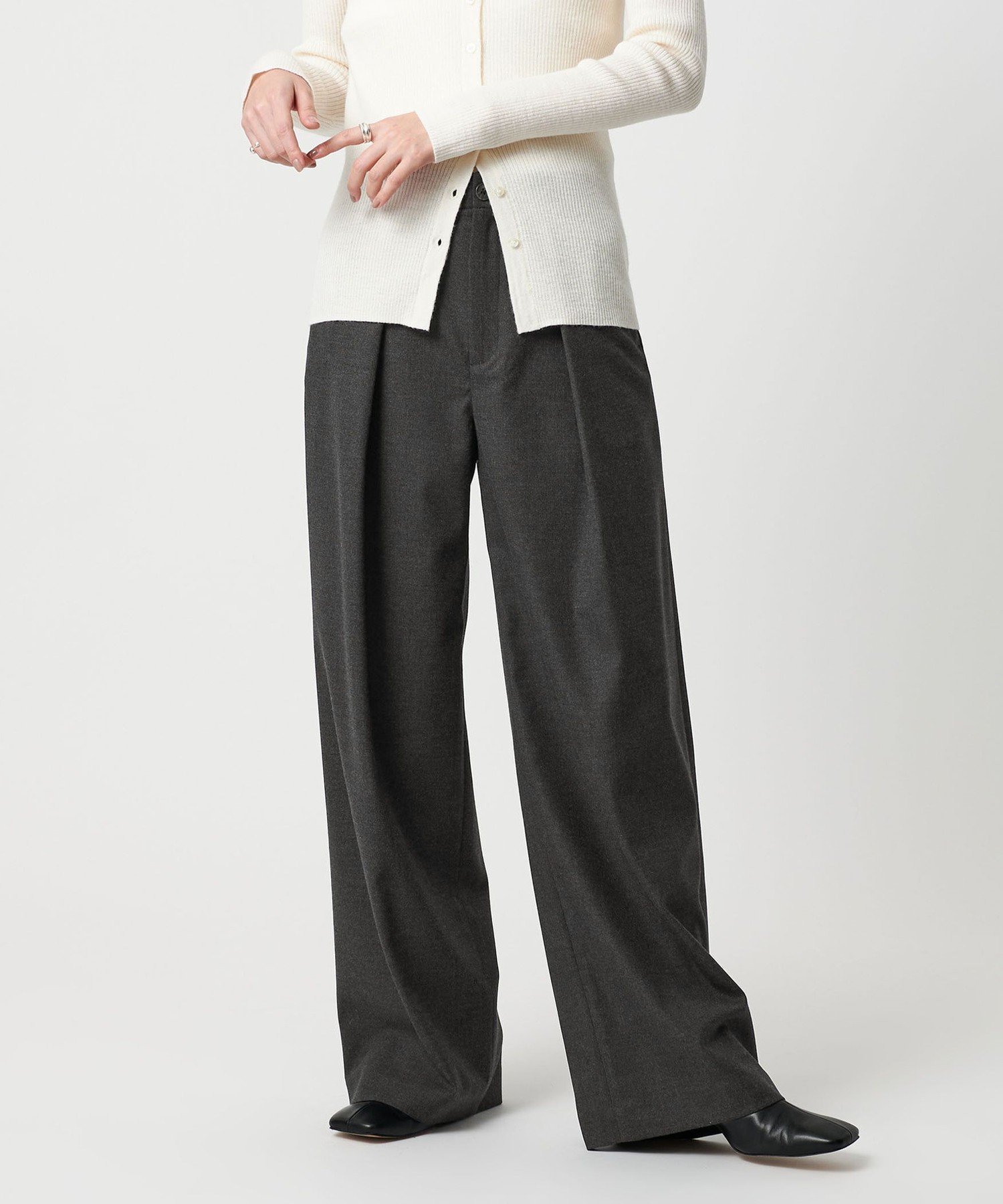 【ユナイテッドアローズ/UNITED ARROWS】のMARW UNITED ARROWS インタック パンツ インテリア・キッズ・メンズ・レディースファッション・服の通販 founy(ファニー) 　ファッション　Fashion　レディースファッション　Fashion for Women　パンツ　Pants & Trousers　カットソー　Cut and Sewn Top　クラシカル　Classical, Vintage-Inspired　シンプル　Simple, Minimal　人気　Popular, Best Seller　おすすめ　Recommended / Our Picks　ビジネス 仕事 通勤　Business / Work / Commuting　DK.GRAY|ID: prp329100004836727 ipo3291000000035234521